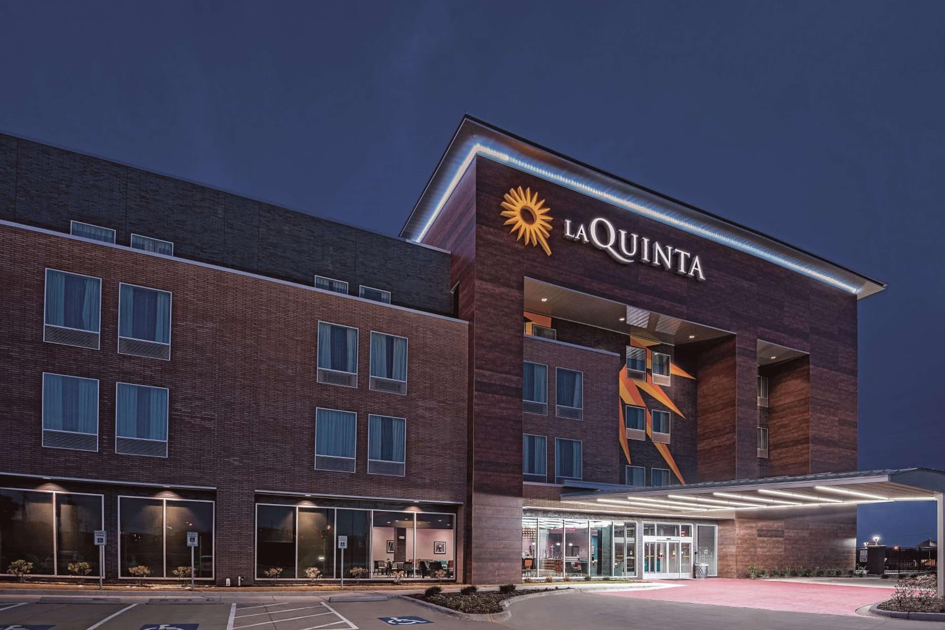 La Quinta by Wyndham Dallas Grand Prairie North gallery photo in Grand Prairie, TX — image 24