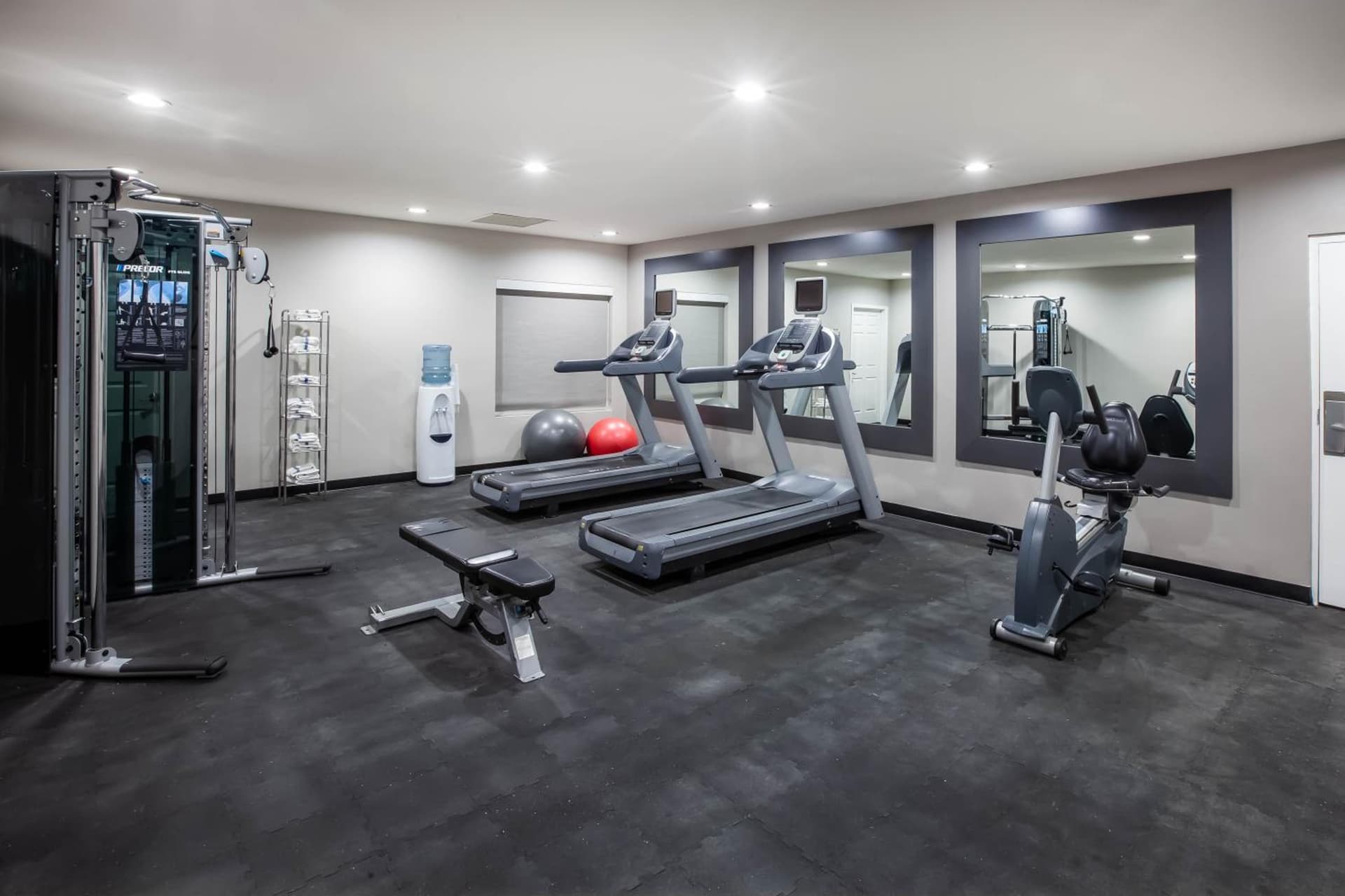 La Quinta by Wyndham Lubbock North gallery photo in Lubbock, TX — image 33