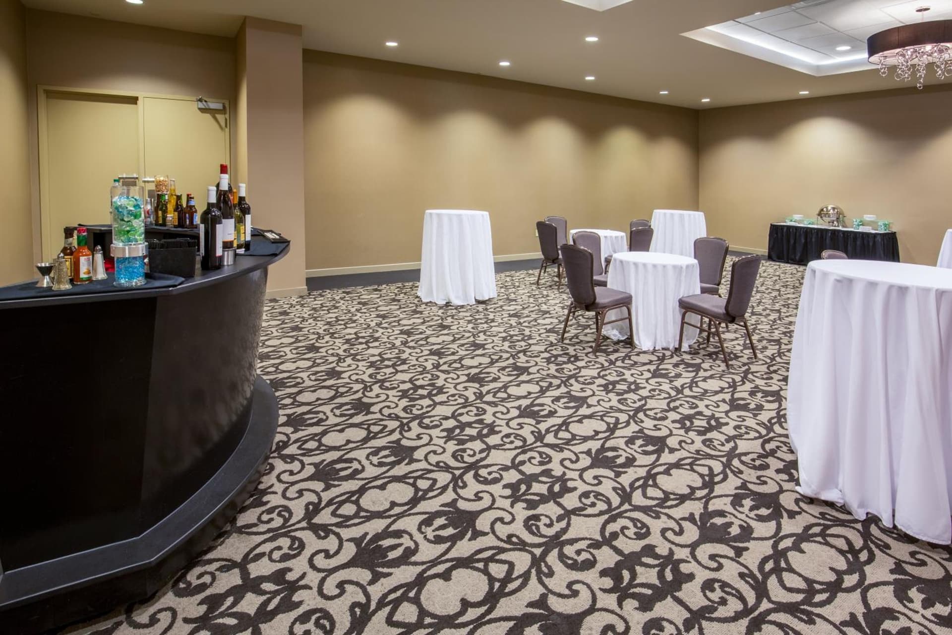 Crowne Plaza Phoenix Airport - PHX by IHG gallery photo in Phoenix, AZ — image 58