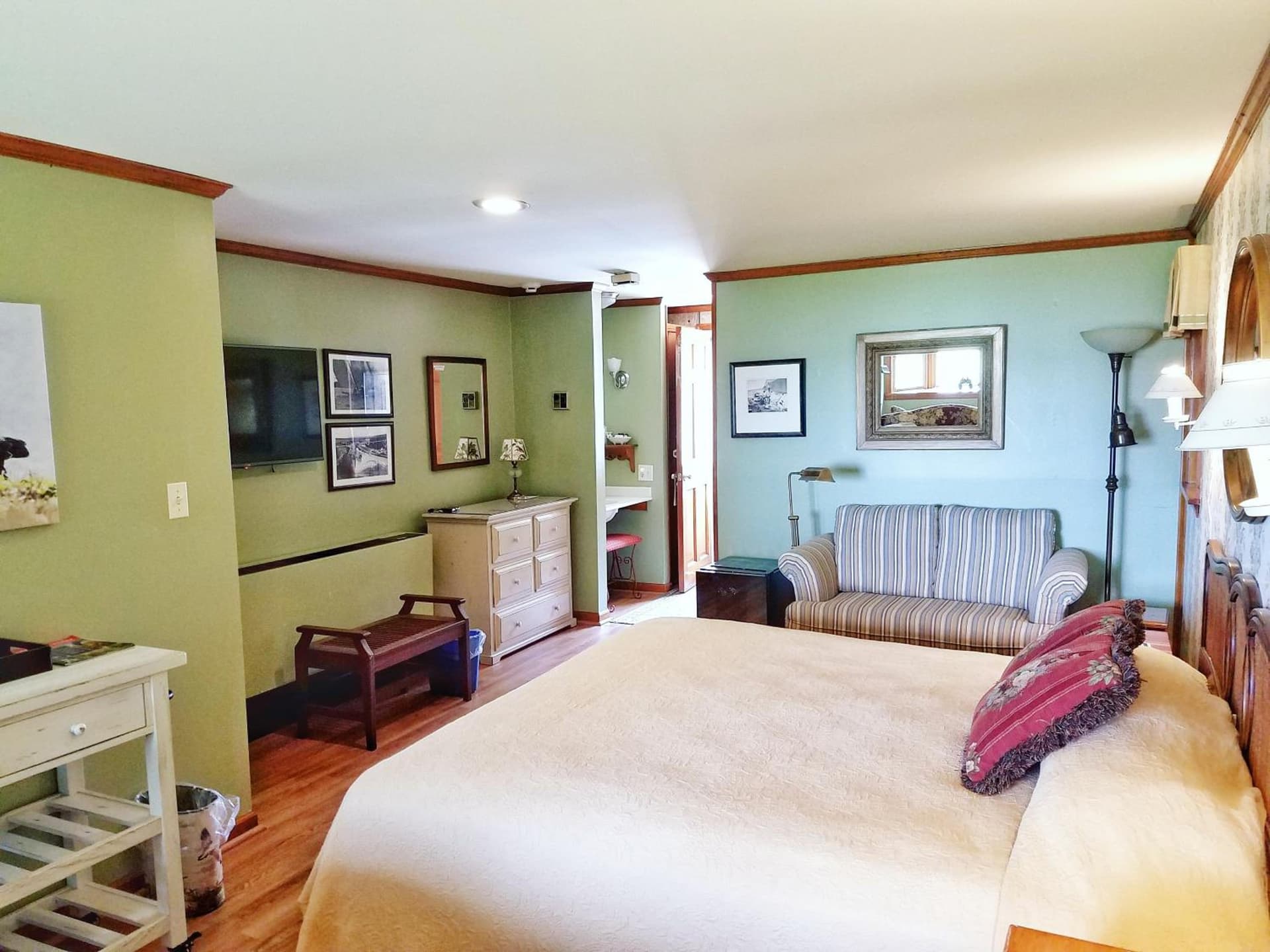 Sandaway Suites & Beach gallery photo in Oxford, MD — image 218