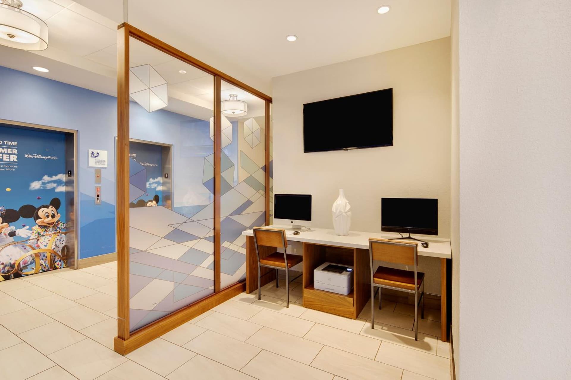 Holiday Inn Express & Suites S Lake Buena Vista by IHG interior in Kissimmee, FL — gallery photo 2