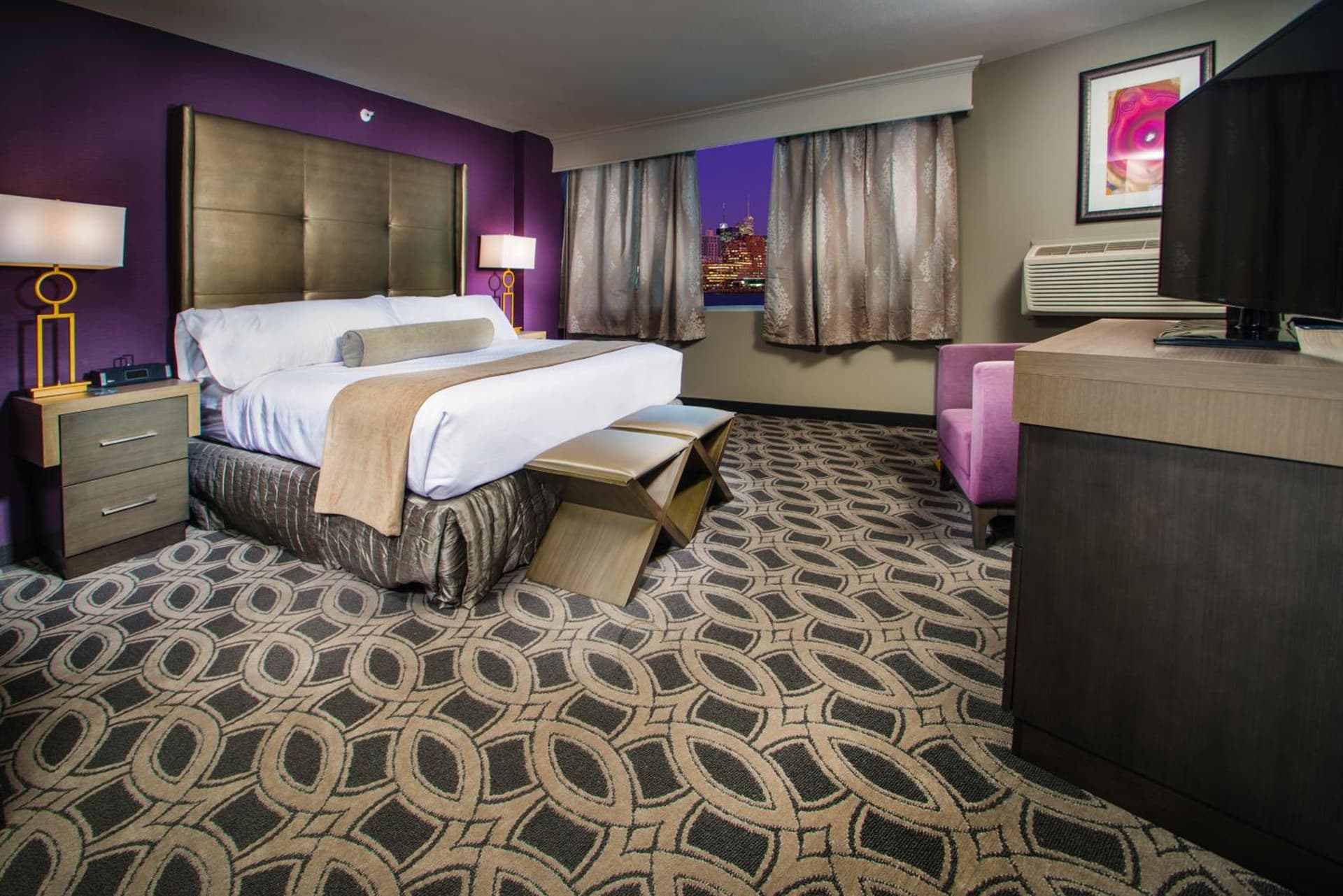 Crowne Plaza Saddle Brook by IHG interior in Saddle Brook — gallery photo 2