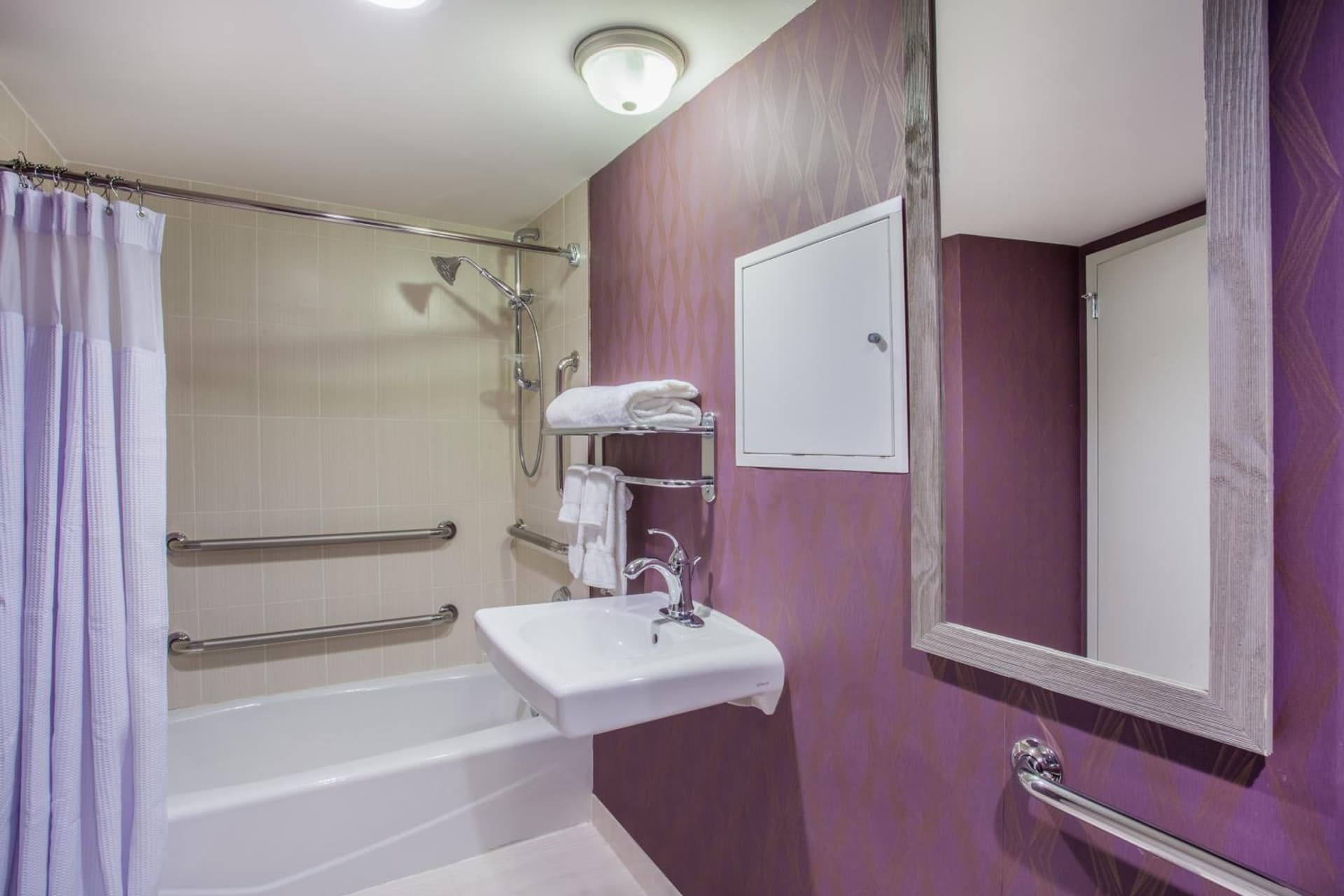 Crowne Plaza Saddle Brook by IHG gallery photo in Saddle Brook — image 51