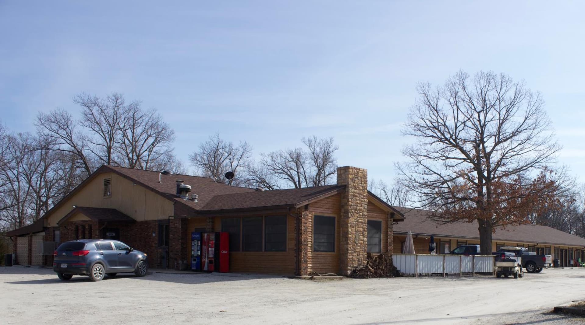 Hidden Lake Resort featured exterior or lobby in Warsaw, MO — similar hotel