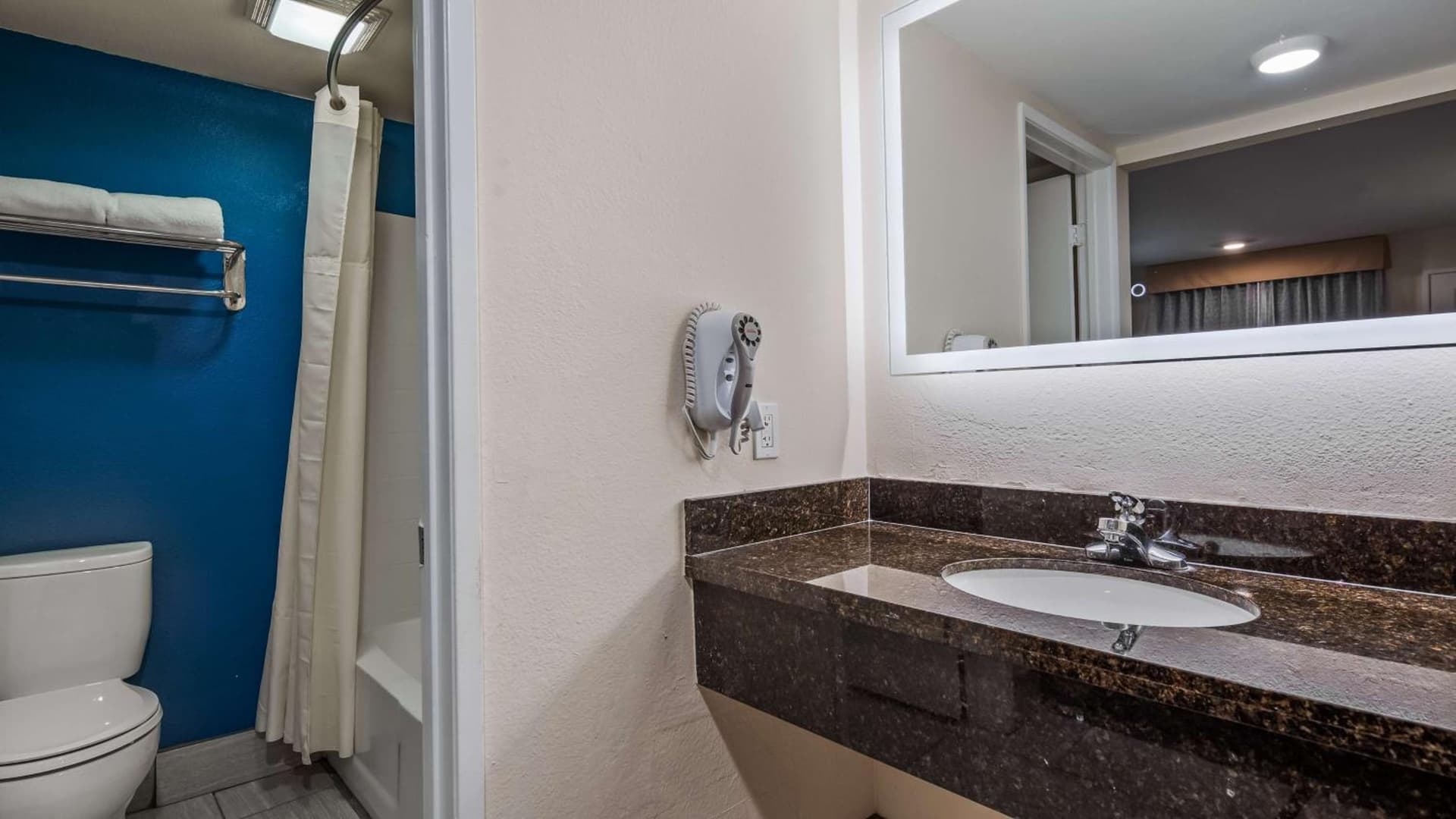 Quality Inn & Suites Hesperia-Victorville gallery photo in Hesperia, CA — image 18