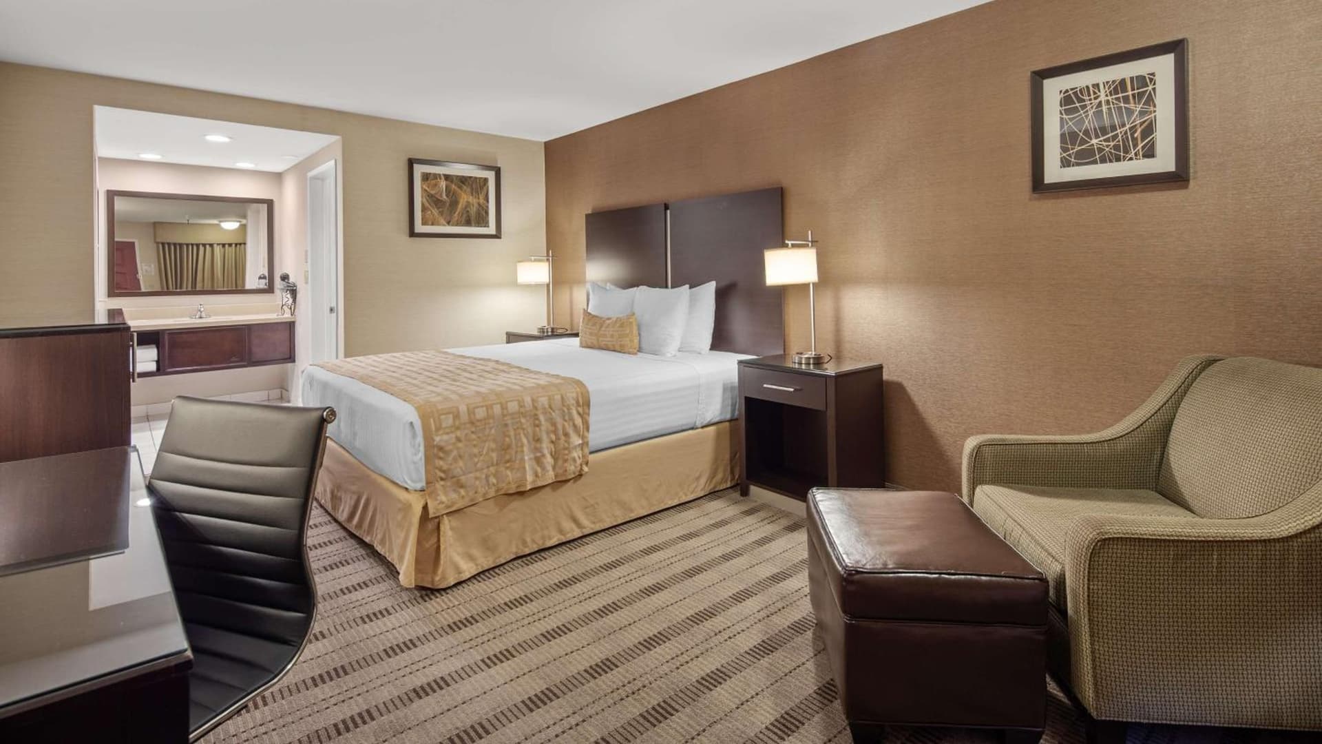 Best Western Pasadena Royale Inn & Suites gallery photo in Pasadena, CA — image 12