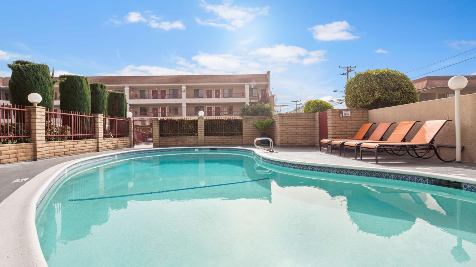 Best Western Pasadena Royale Inn & Suites gallery photo in Pasadena, CA — image 18