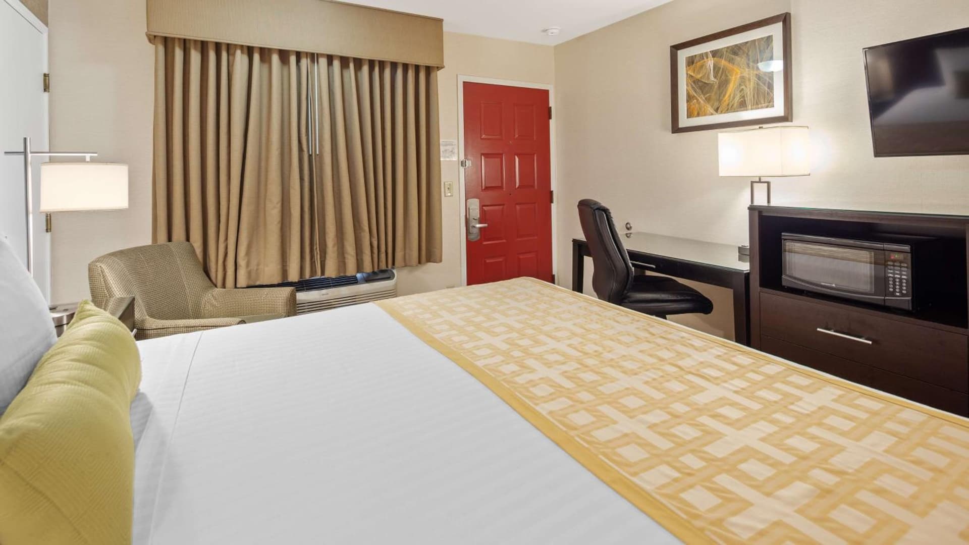 Best Western Pasadena Royale Inn & Suites gallery photo in Pasadena, CA — image 14