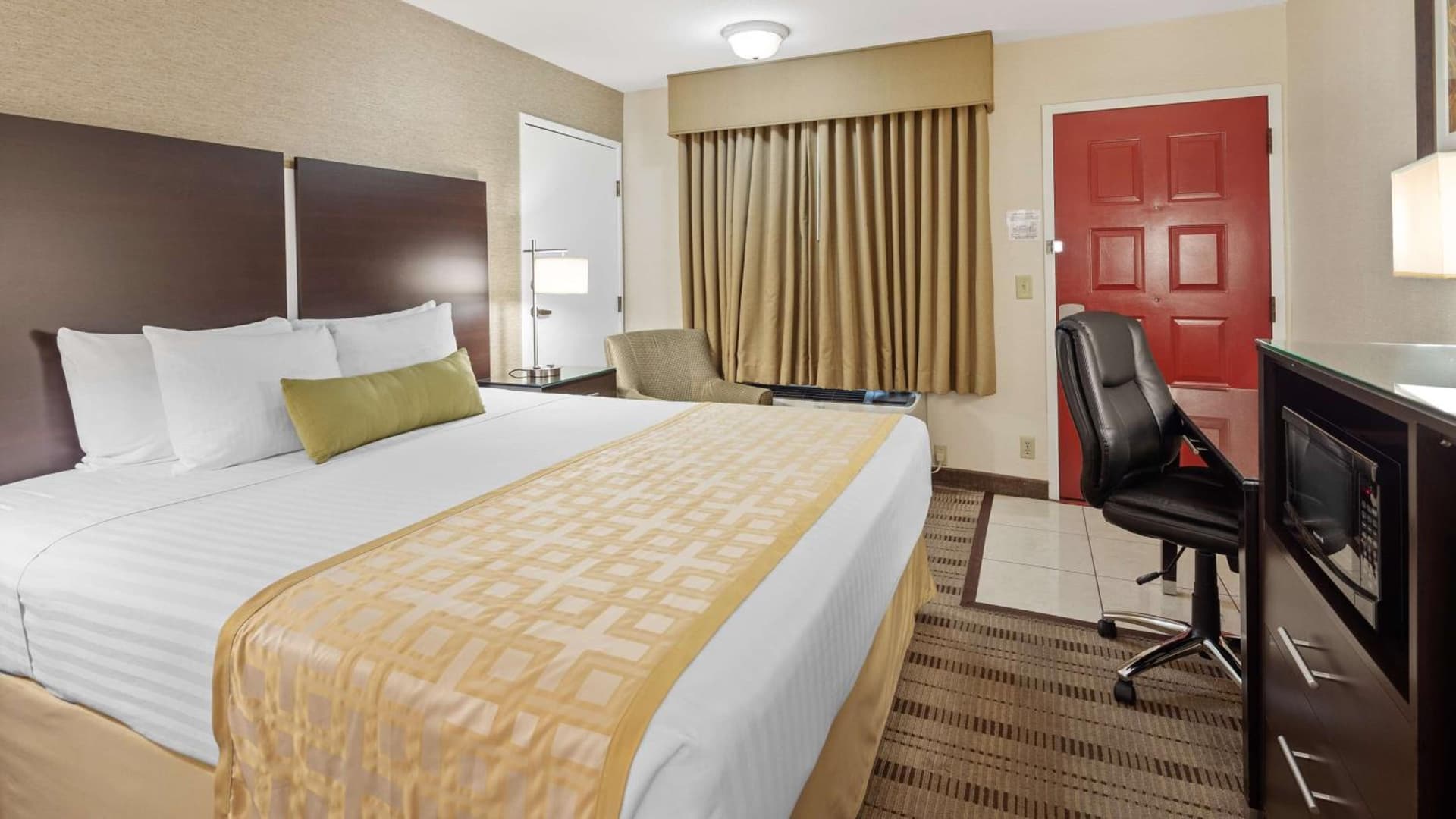 Best Western Pasadena Royale Inn & Suites gallery photo in Pasadena, CA — image 20