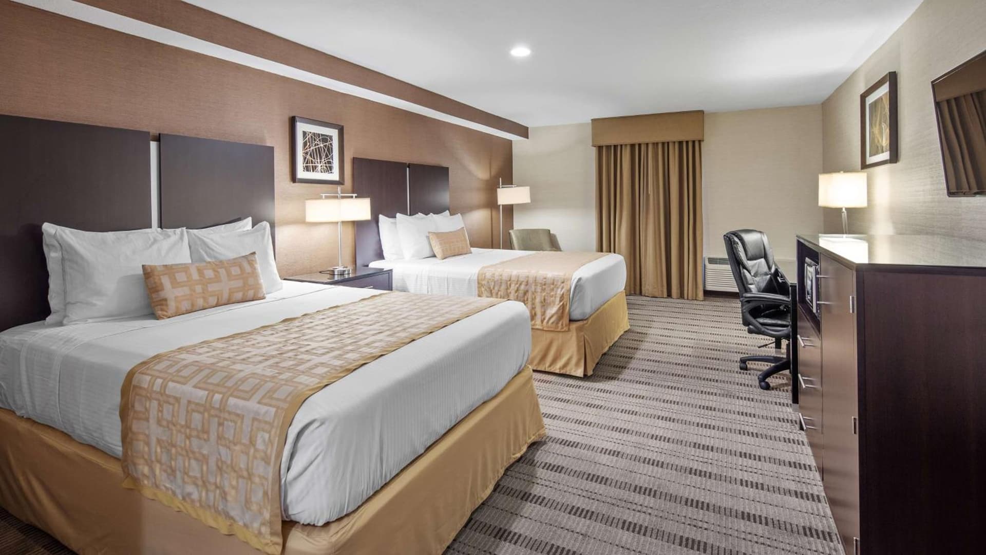 Best Western Pasadena Royale Inn & Suites gallery photo in Pasadena, CA — image 17