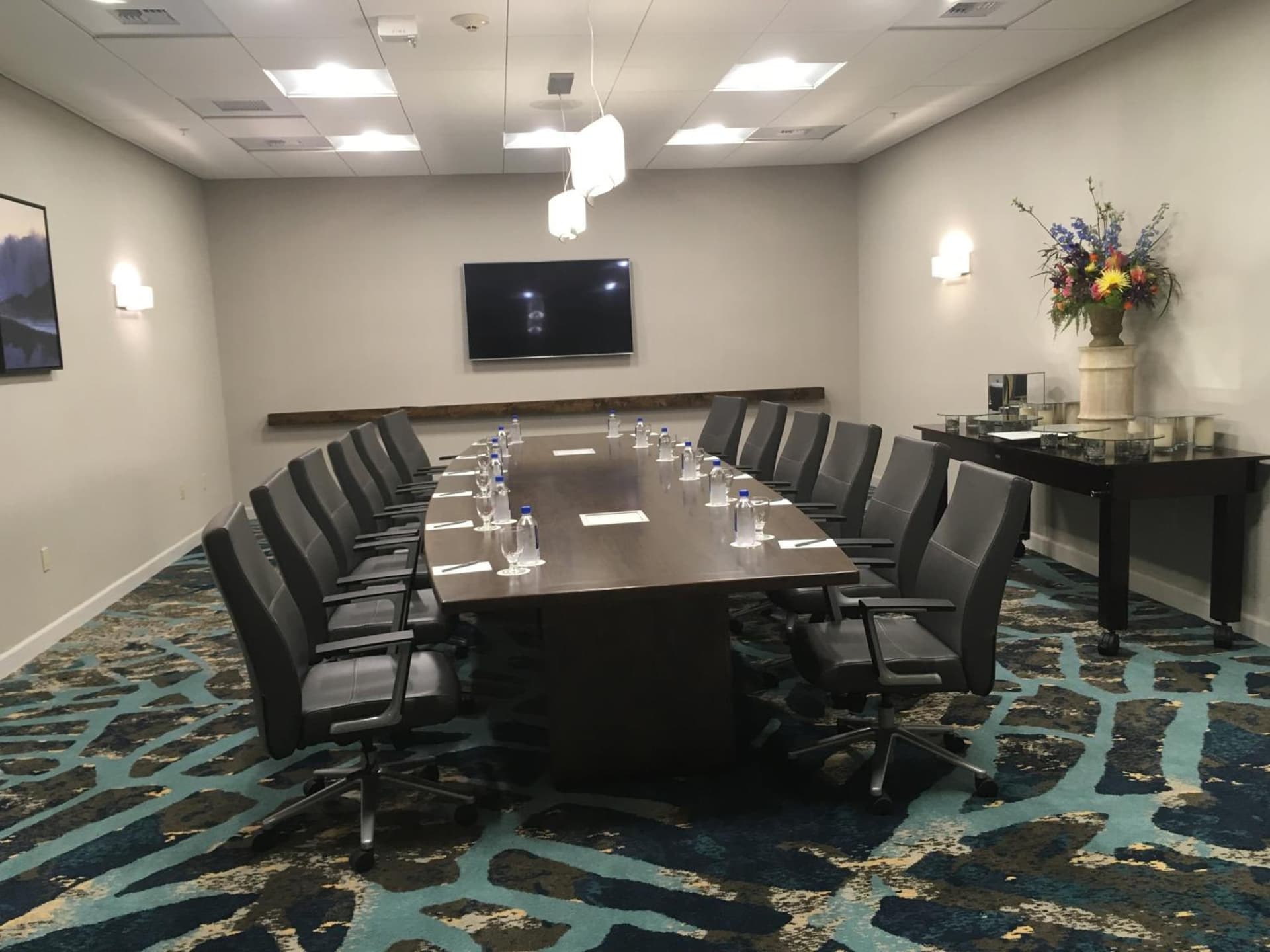 Crowne Plaza Ventura Beach by IHG gallery photo in Ventura, CA — image 4