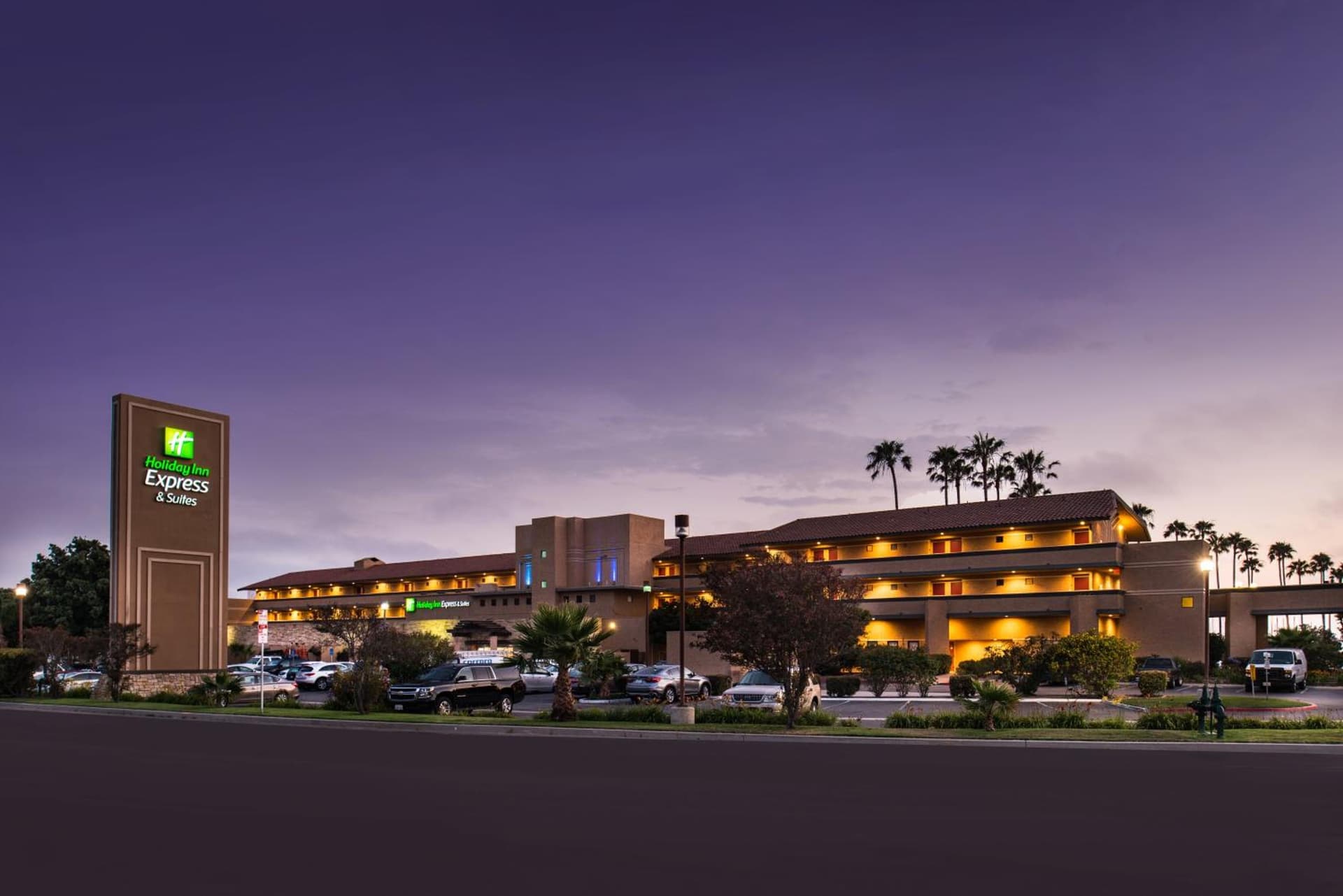 Holiday Inn Express Hotel & Suites Ventura Harbor by IHG gallery photo in Ventura, CA — image 23