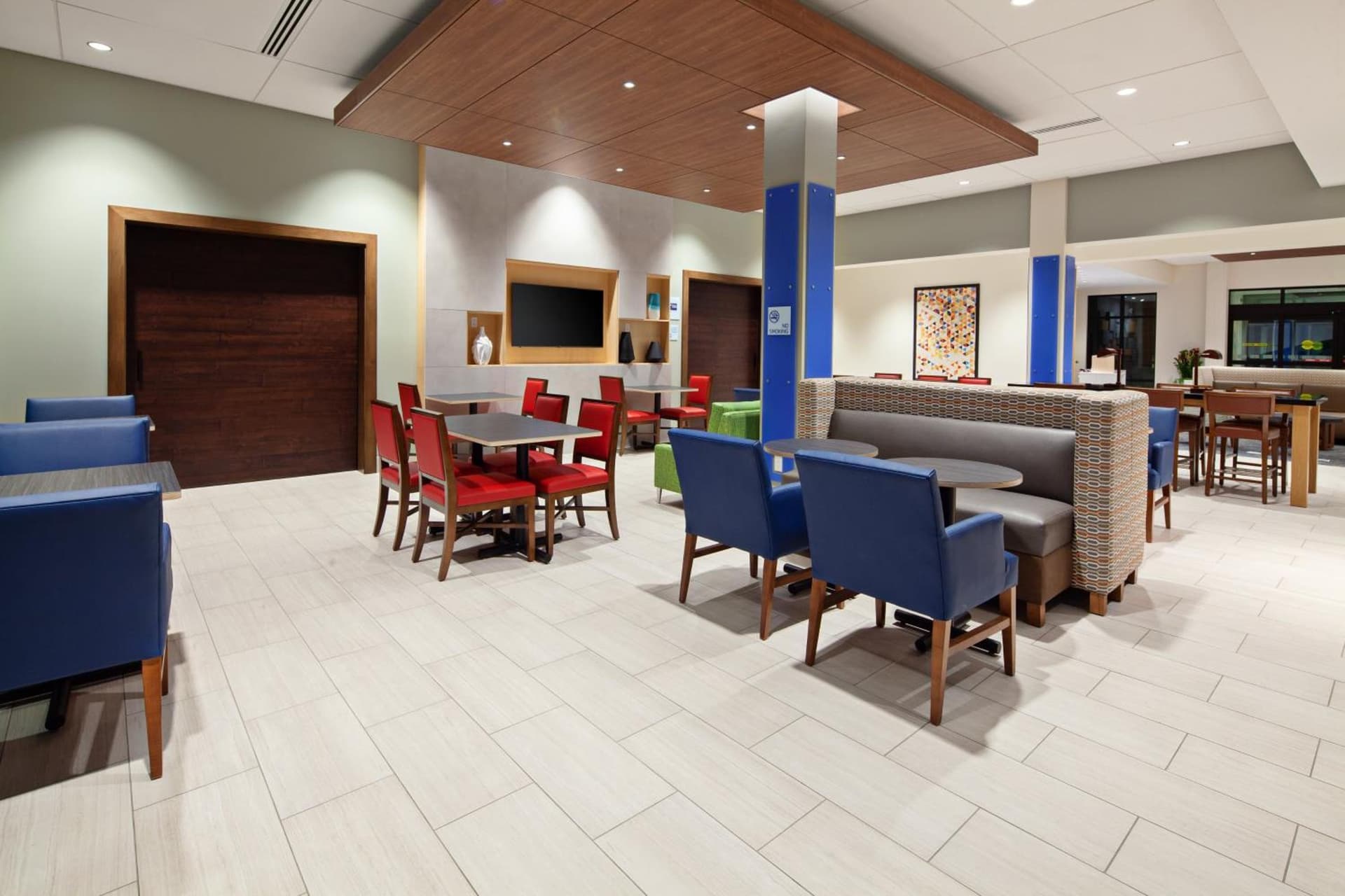 Holiday Inn Express Hotel & Suites Ventura Harbor by IHG gallery photo in Ventura, CA — image 40