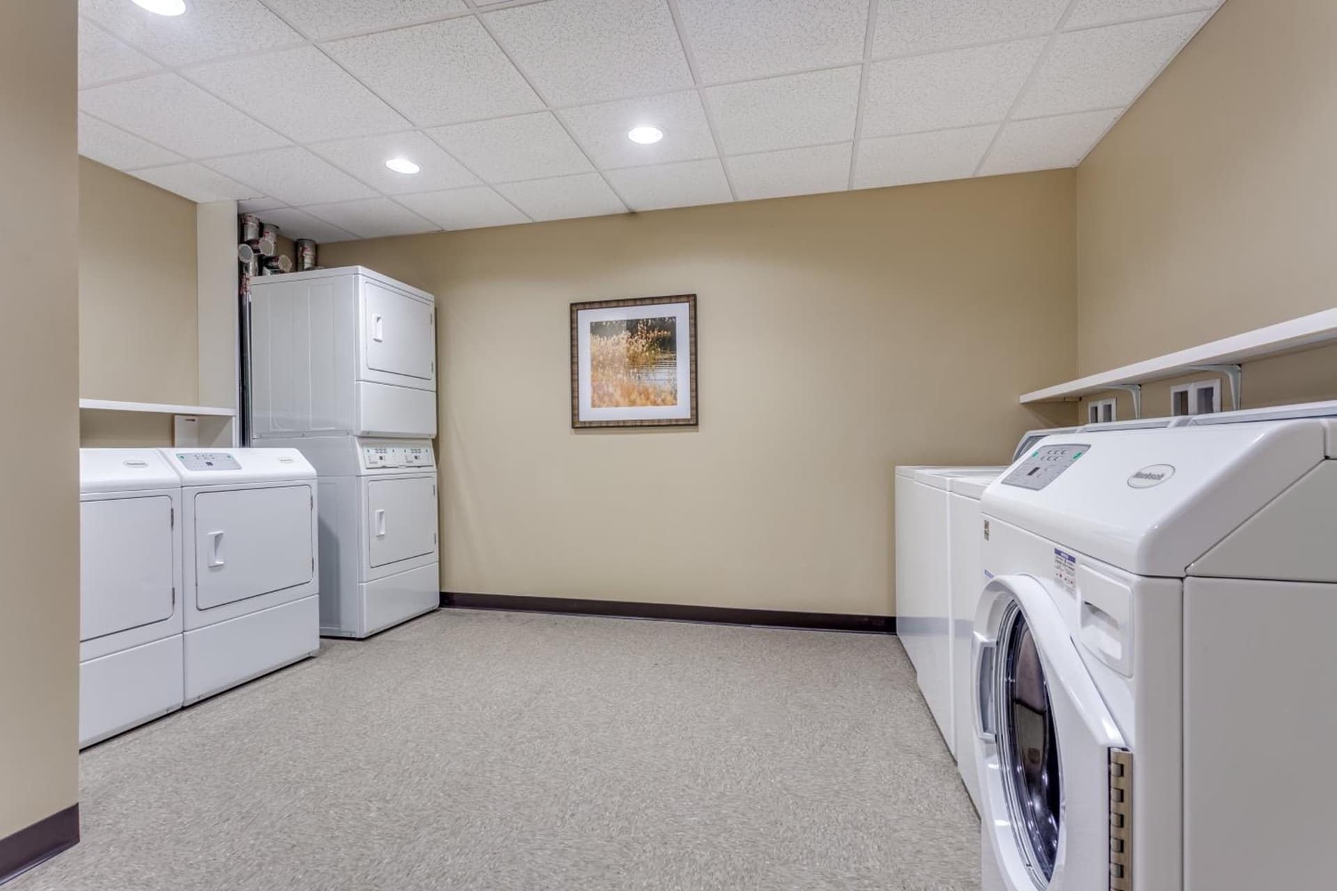 Candlewood Suites Bethlehem South by IHG gallery photo in Bethlehem, PA — image 15