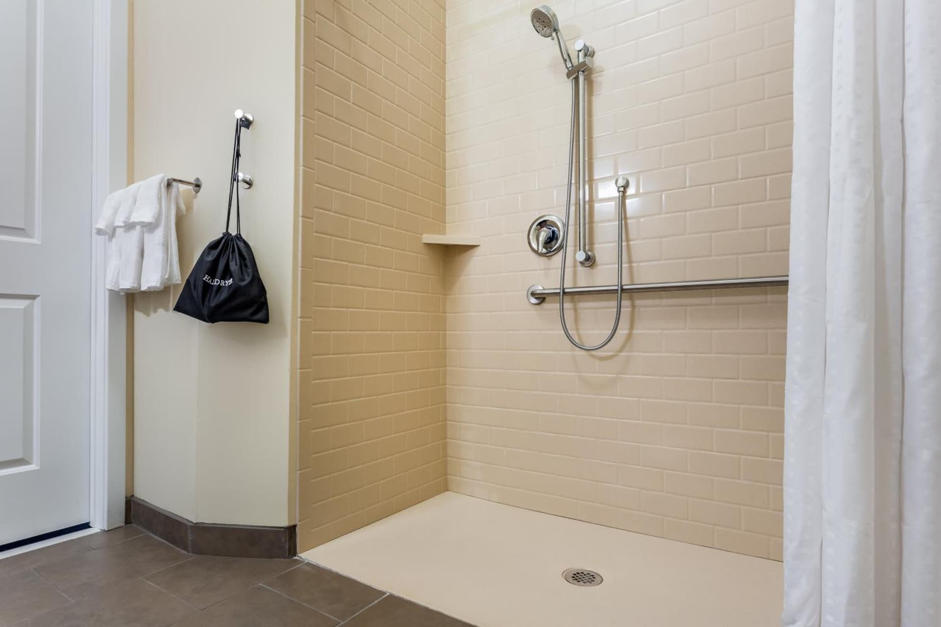 Candlewood Suites Bethlehem South by IHG gallery photo in Bethlehem, PA — image 26