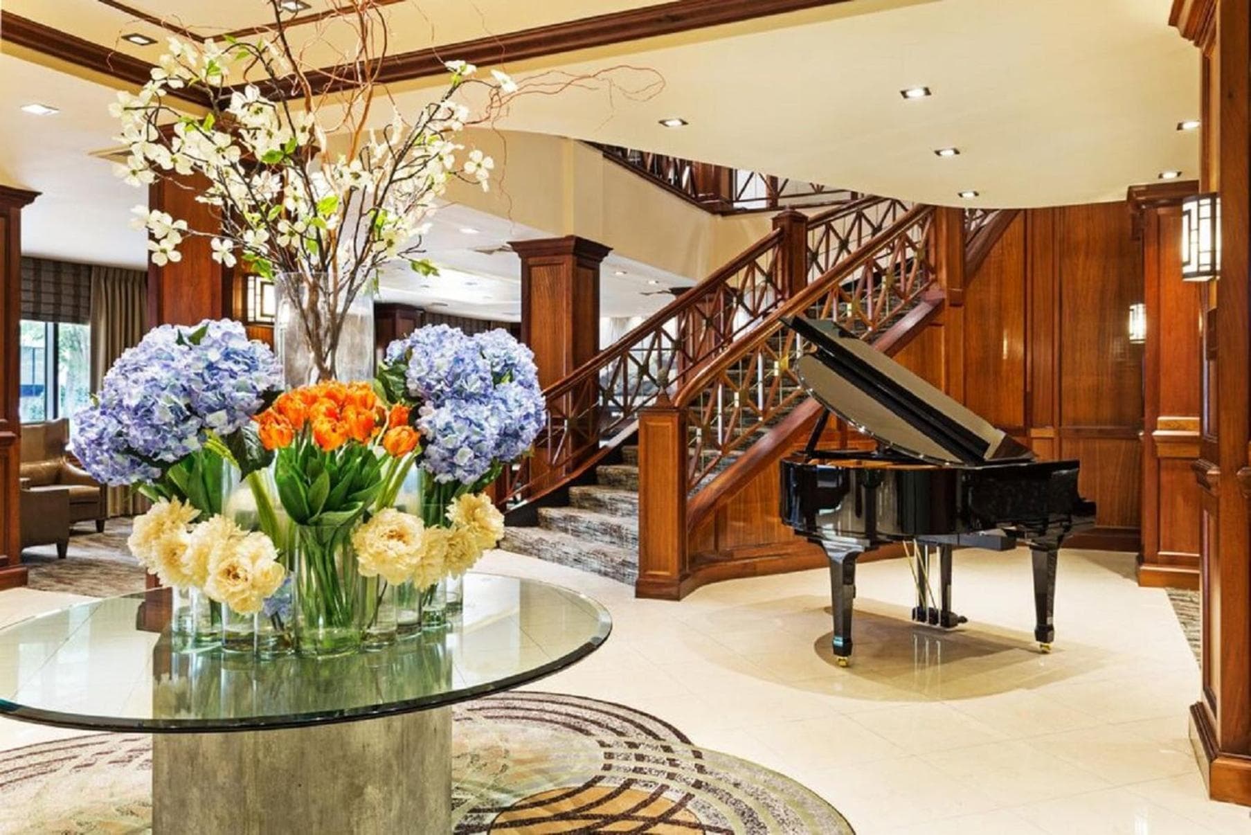 Crowne Plaza Knoxville Downtown University by IHG gallery photo in Knoxville, TN — image 95