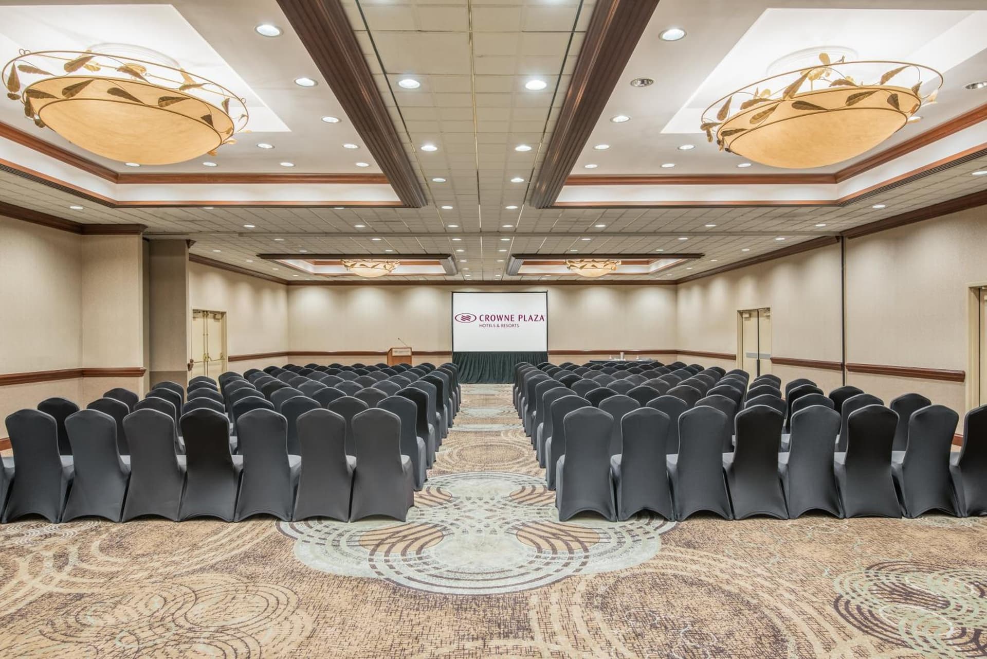 Crowne Plaza Knoxville Downtown University by IHG gallery photo in Knoxville, TN — image 24