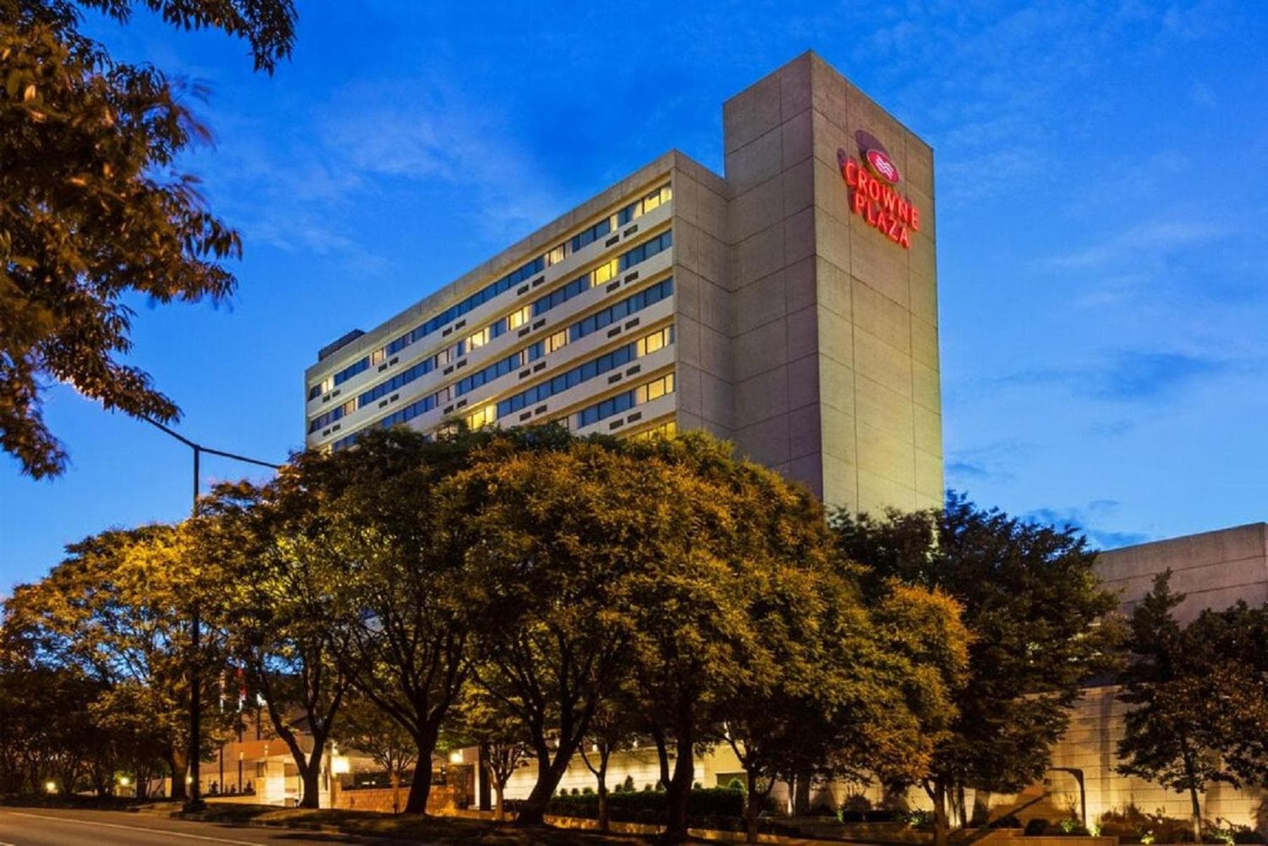 Crowne Plaza Knoxville Downtown University by IHG gallery photo in Knoxville, TN — image 38