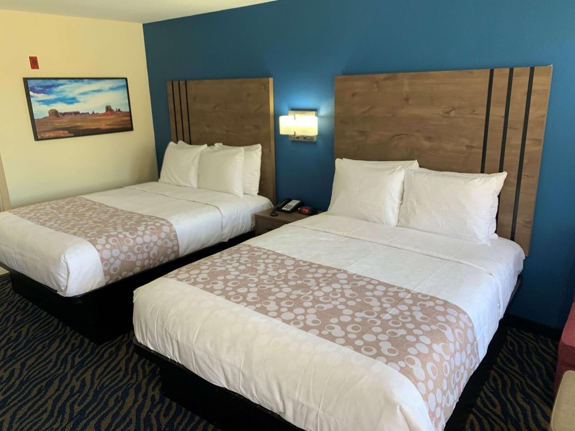 Quality Inn & Suites Hesperia-Victorville interior in Hesperia, CA — gallery photo 2