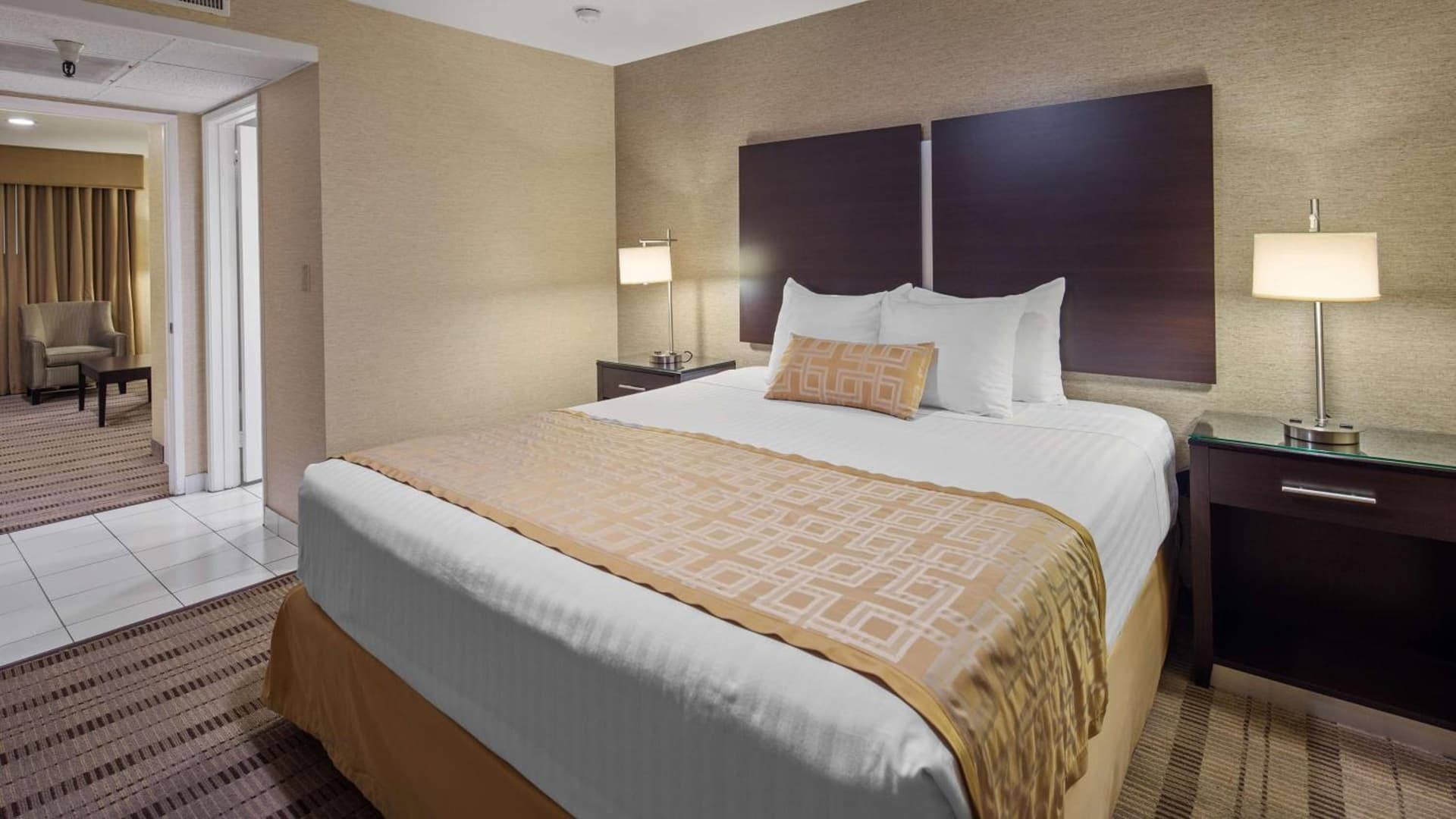Best Western Pasadena Royale Inn & Suites gallery photo in Pasadena, CA — image 15