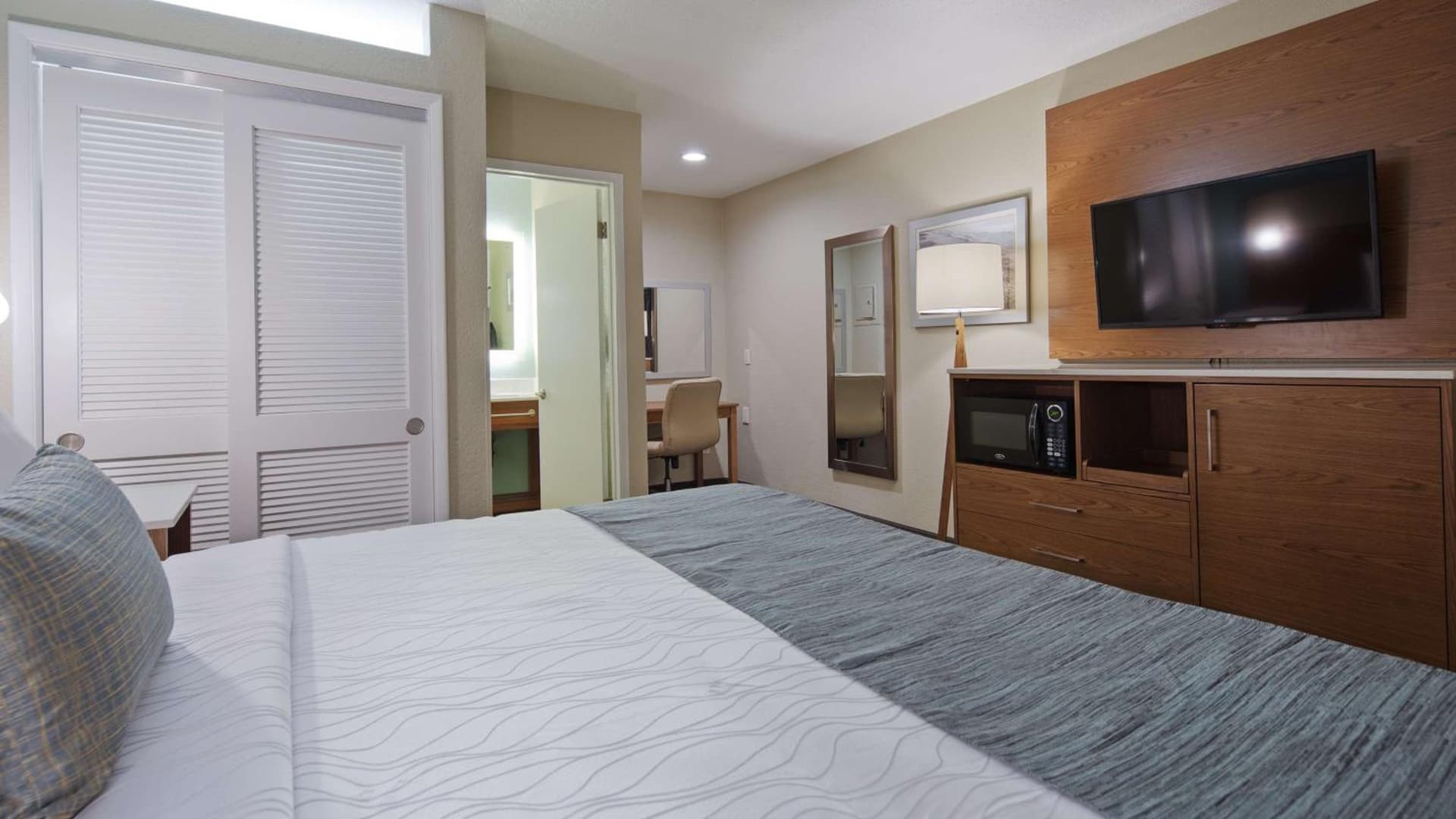 Best Western Carlsbad by the Sea gallery photo in Carlsbad, CA — image 8