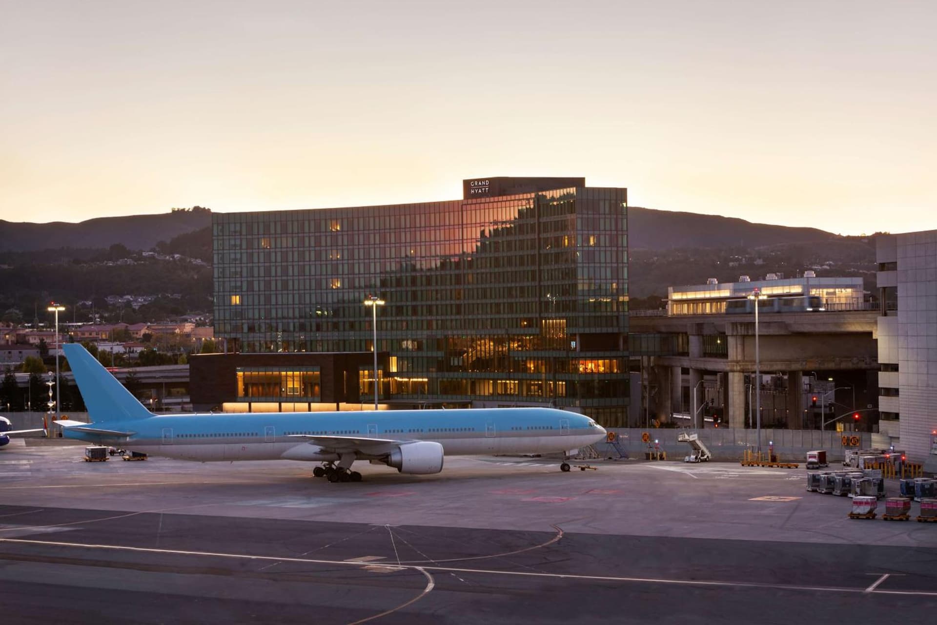 Grand Hyatt at SFO gallery photo in Millbrae, CA — image 21