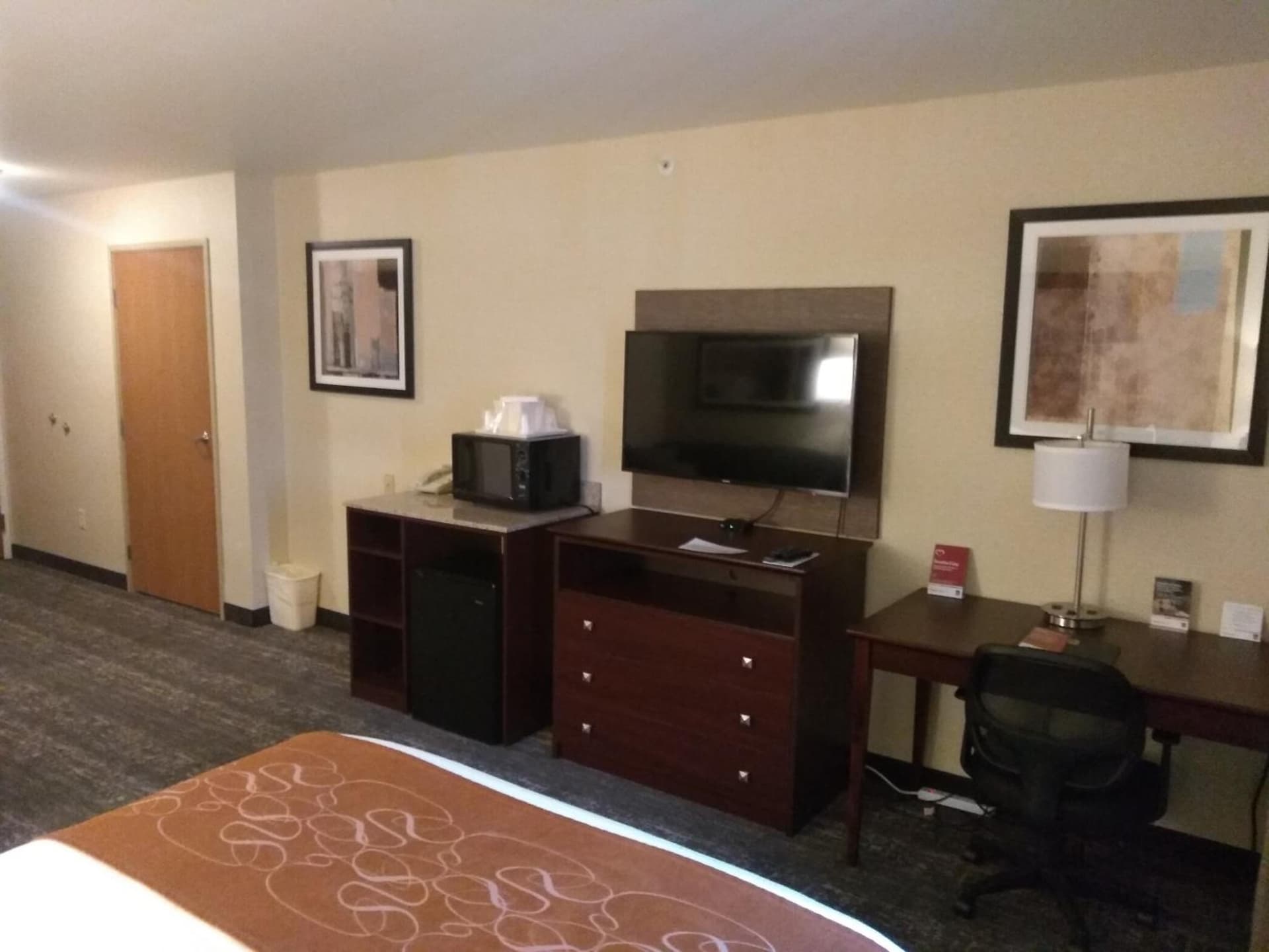 Cobblestone Suites - Ripon interior in Ripon, WI — gallery photo 2