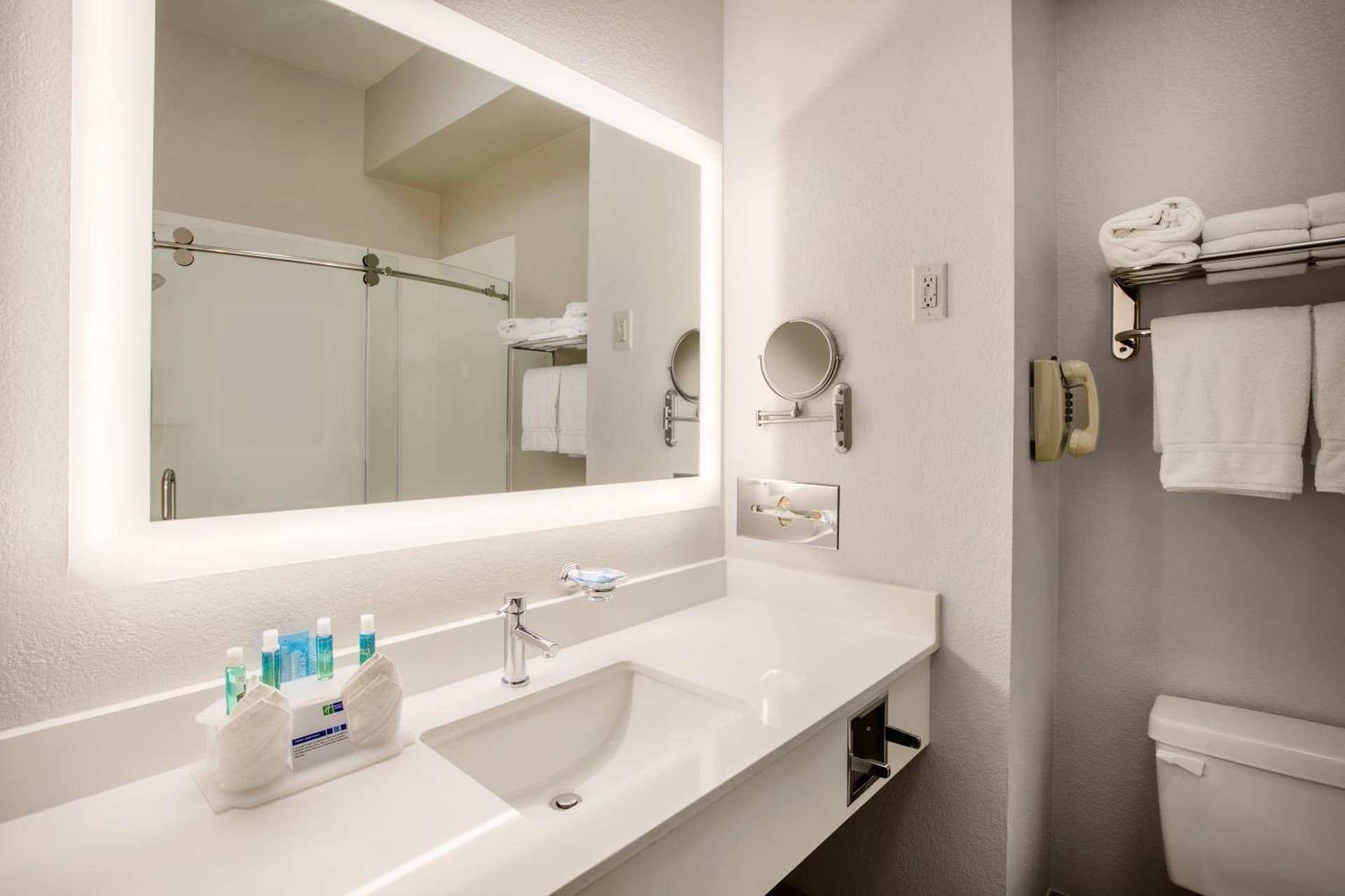 Holiday Inn Express Hotel & Suites Dallas - Grand Prairie I-20 by IHG gallery photo in Grand Prairie, TX — image 17