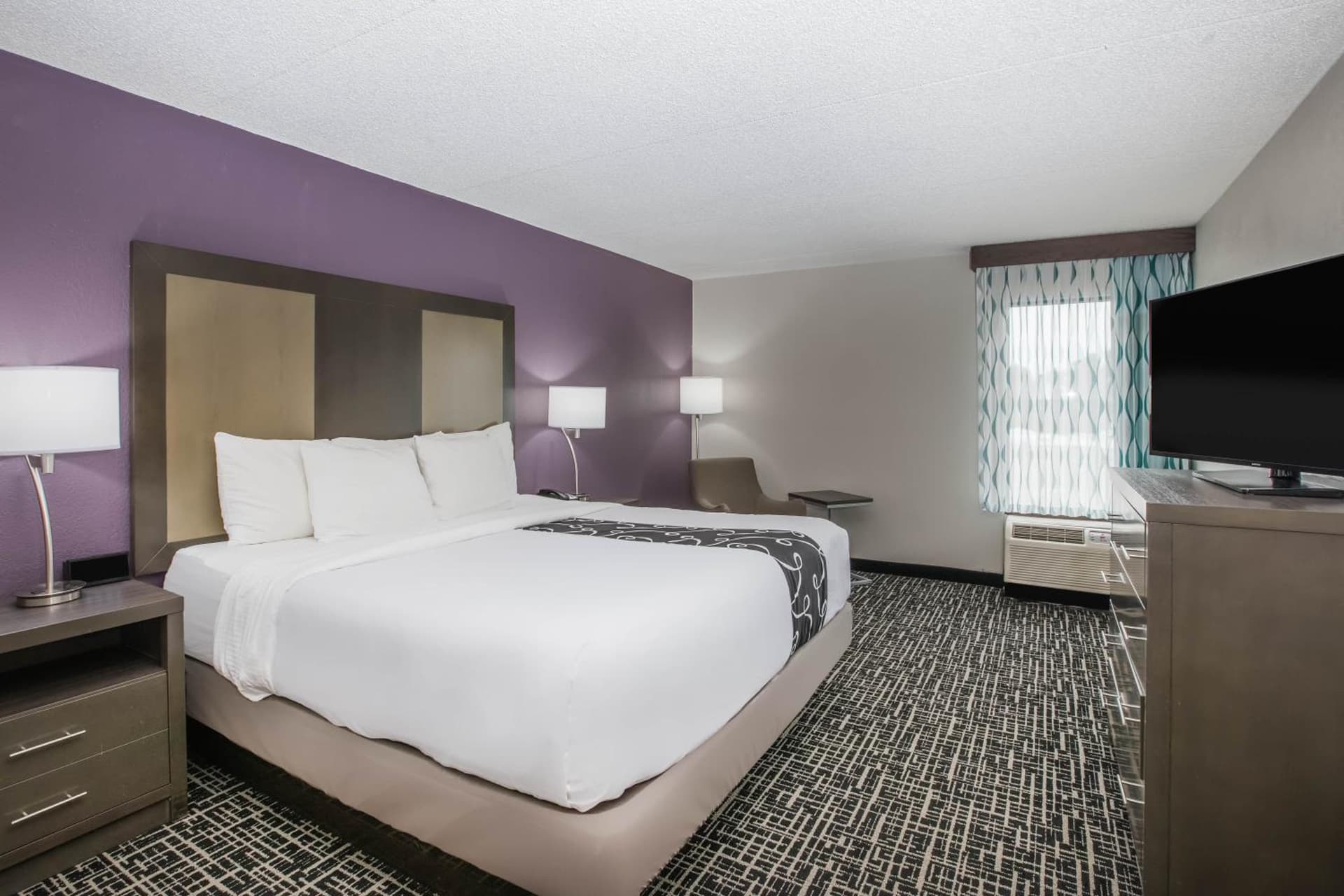 La Quinta Inn by Wyndham Davenport & Conference Center gallery photo in Davenport, IA — image 26