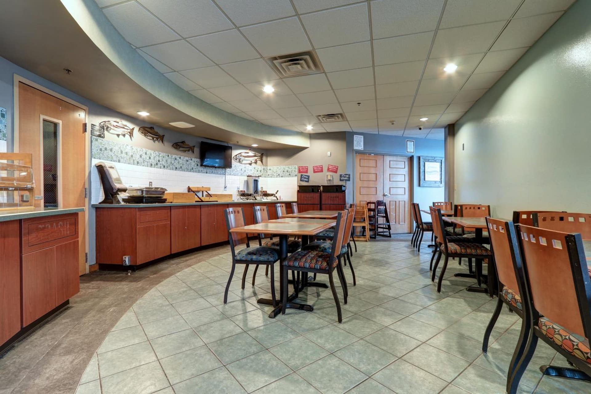 Dimond Center Hotel gallery photo in Anchorage, AK — image 19