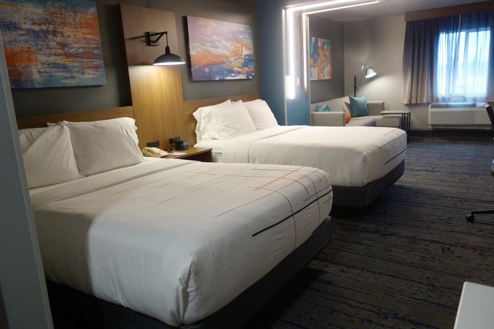 La Quinta Inn & Suites by Wyndham Springfield gallery photo in Springfield, OR — image 47