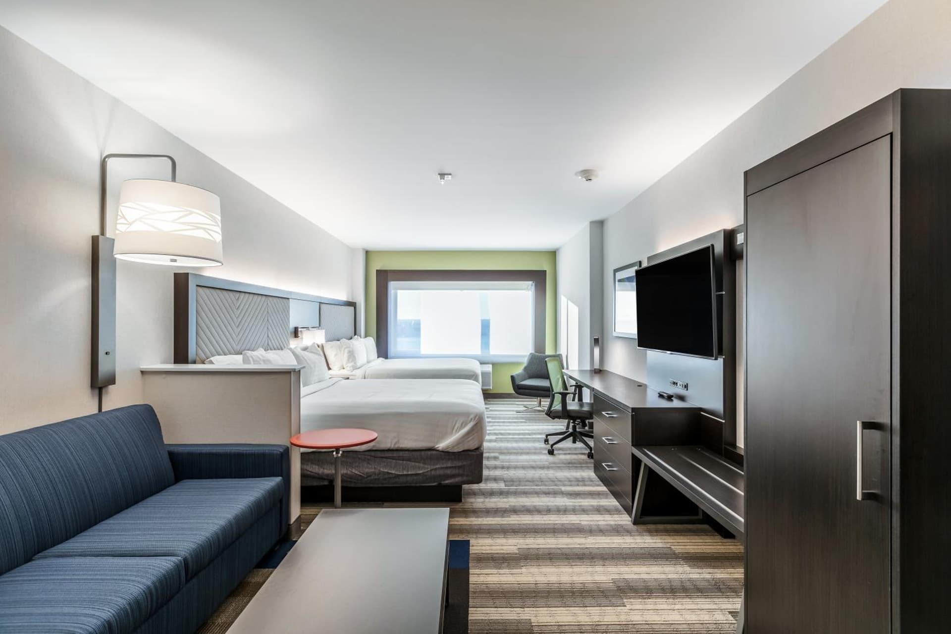 Holiday Inn Express & Suites Jersey City North - Hoboken by IHG gallery photo in Jersey City, NJ — image 8