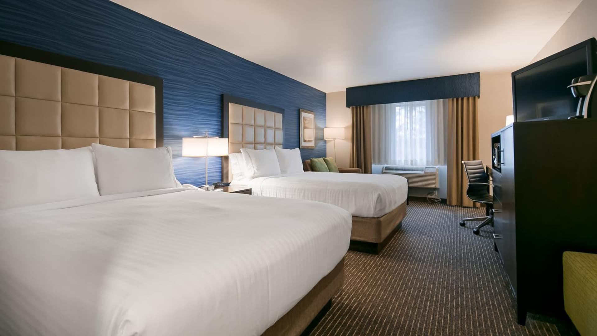 Holiday Inn Express Bellingham by IHG gallery photo in Bellingham, WA — image 7