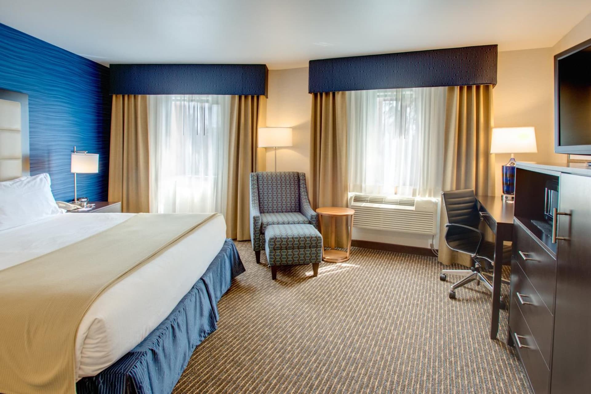 Holiday Inn Express Bellingham by IHG gallery photo in Bellingham, WA — image 39