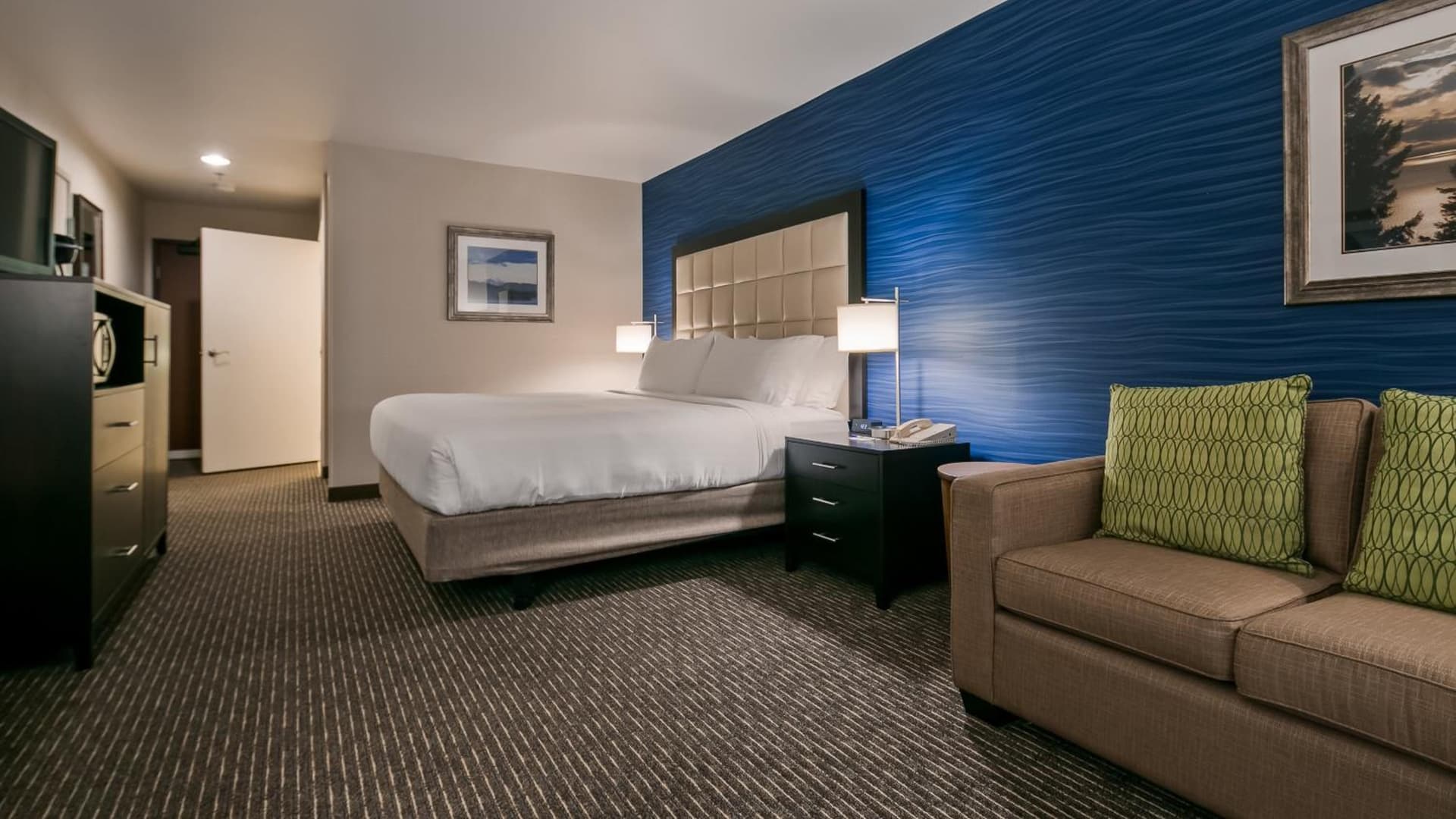 Holiday Inn Express Bellingham by IHG gallery photo in Bellingham, WA — image 21