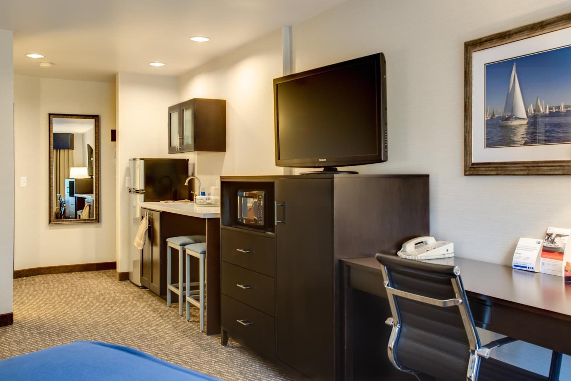 Holiday Inn Express Bellingham by IHG gallery photo in Bellingham, WA — image 4