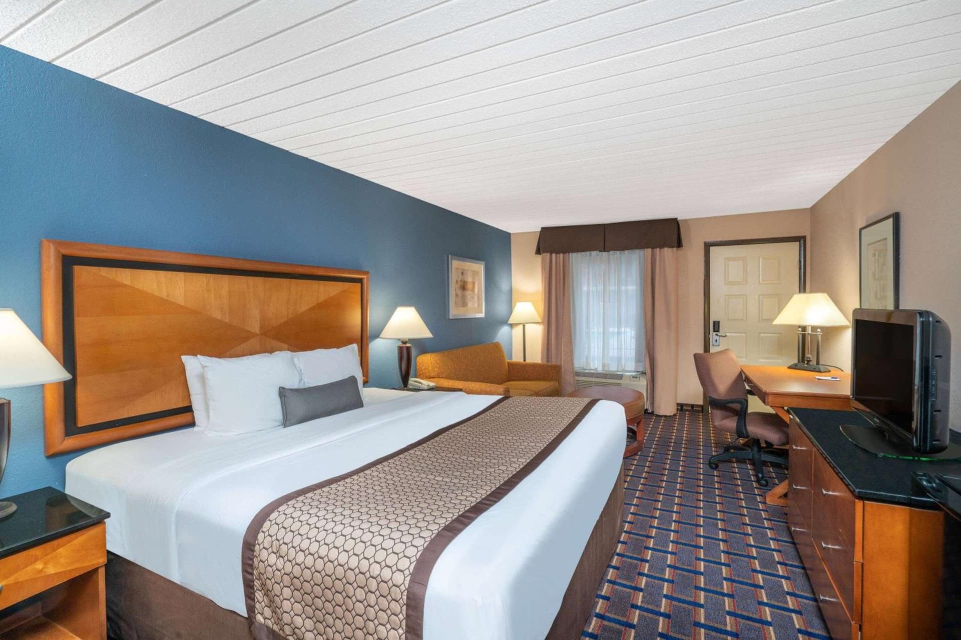 Baymont by Wyndham Knoxville I-75 gallery photo in Knoxville, TN — image 6
