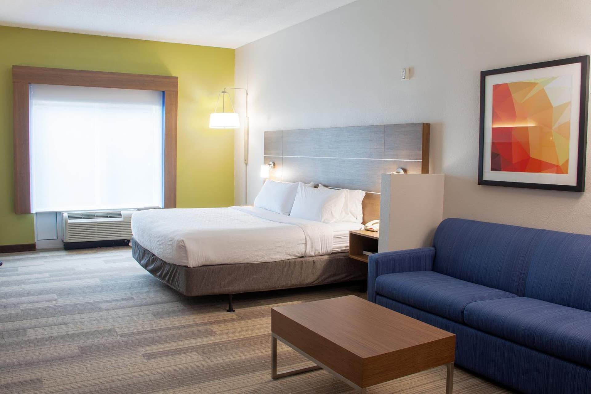 Holiday Inn Express & Suites Lexington Downtown Area-Keeneland by IHG gallery photo in Lexington, KY — image 63