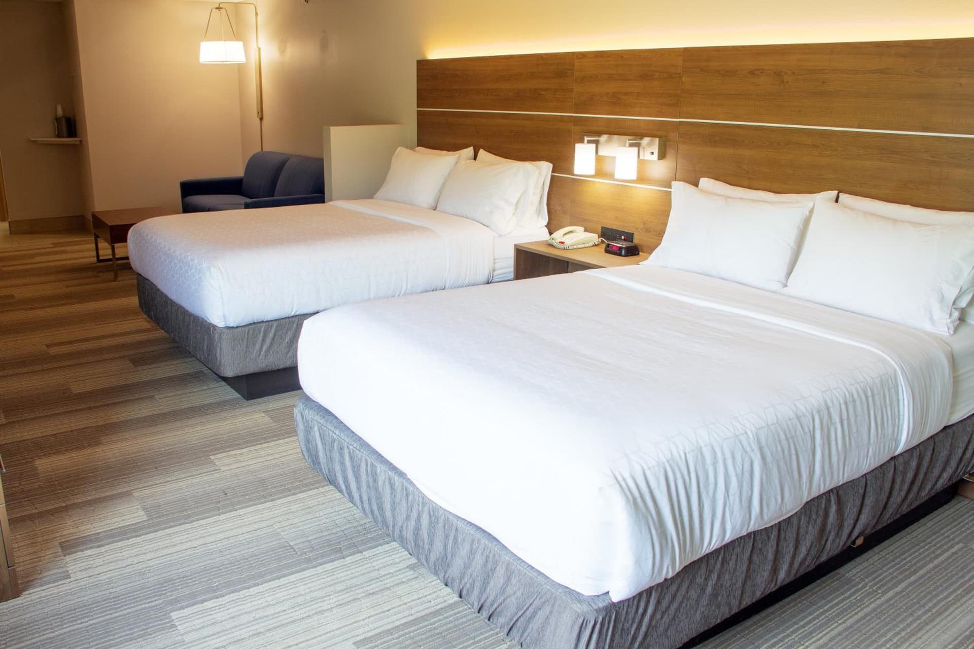 Holiday Inn Express & Suites Lexington Downtown Area-Keeneland by IHG gallery photo in Lexington, KY — image 59