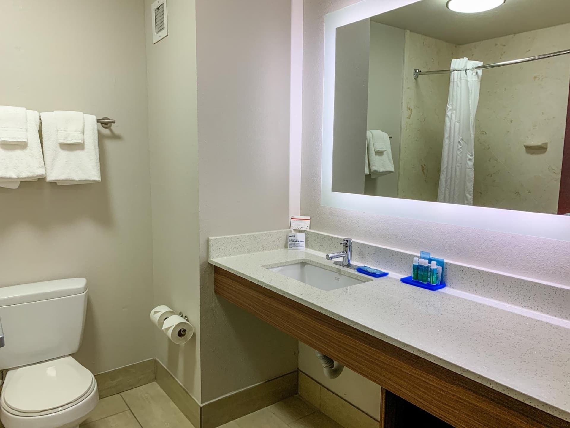 Holiday Inn Express & Suites Lexington Downtown Area-Keeneland by IHG gallery photo in Lexington, KY — image 33