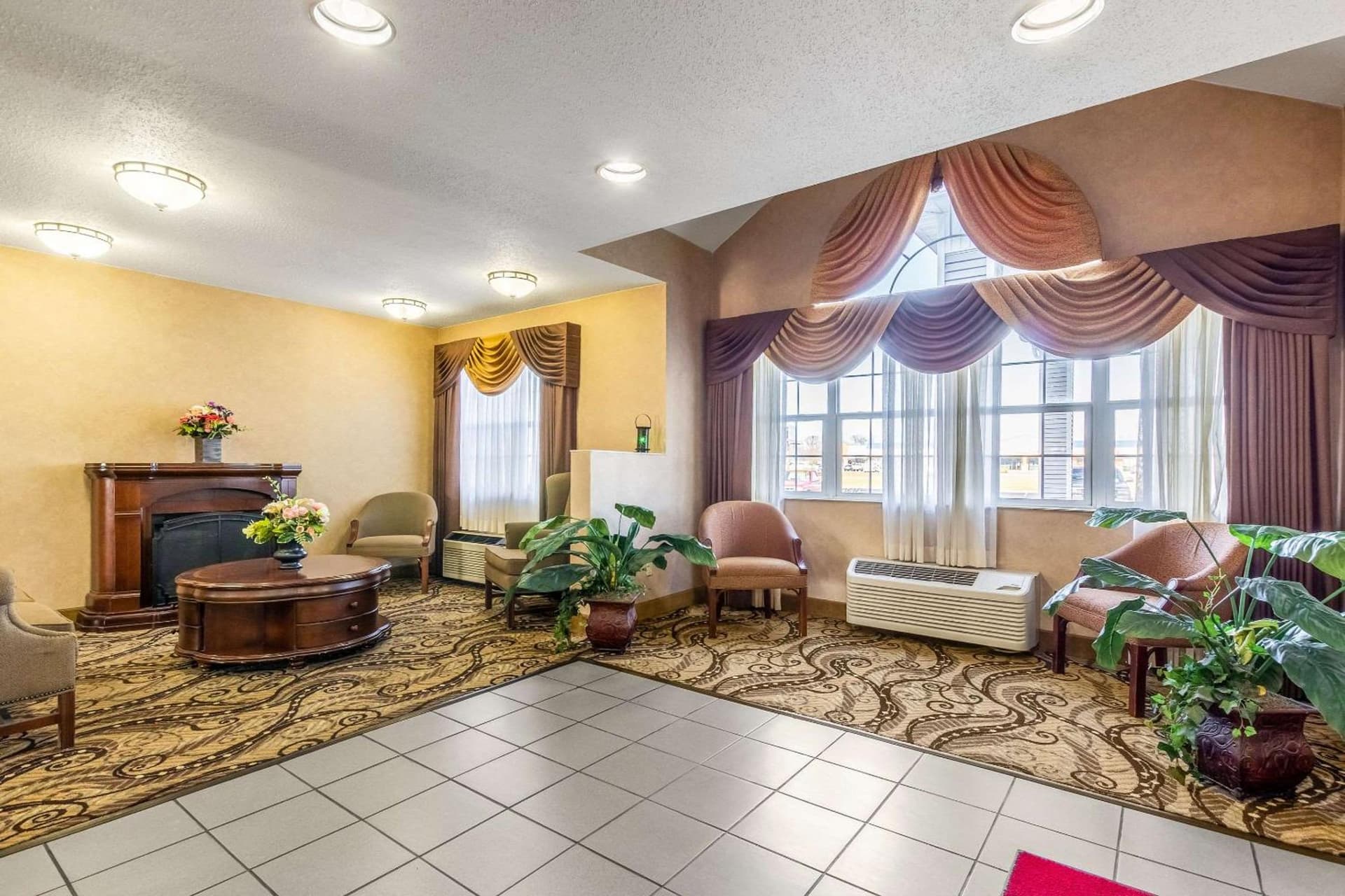 Econo Lodge Inn & Suites Evansville East gallery photo in Stevenson, IN — image 18