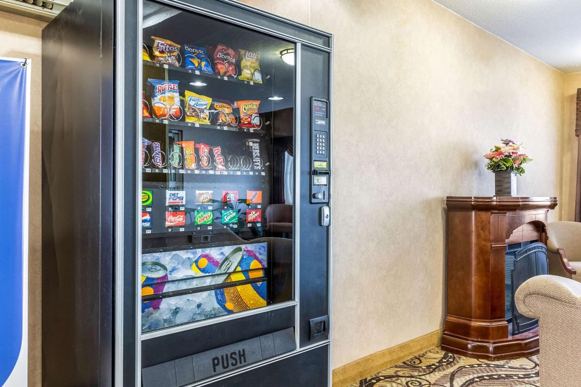 Econo Lodge Inn & Suites Evansville East gallery photo in Stevenson, IN — image 11