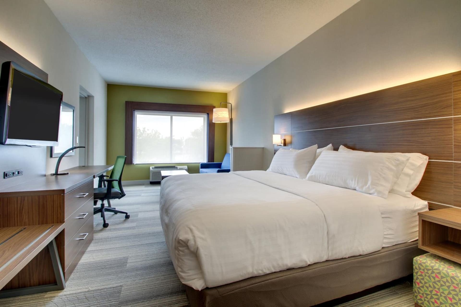 Holiday Inn Express & Suites Aurora - Naperville by IHG gallery photo in Aurora, IL — image 51