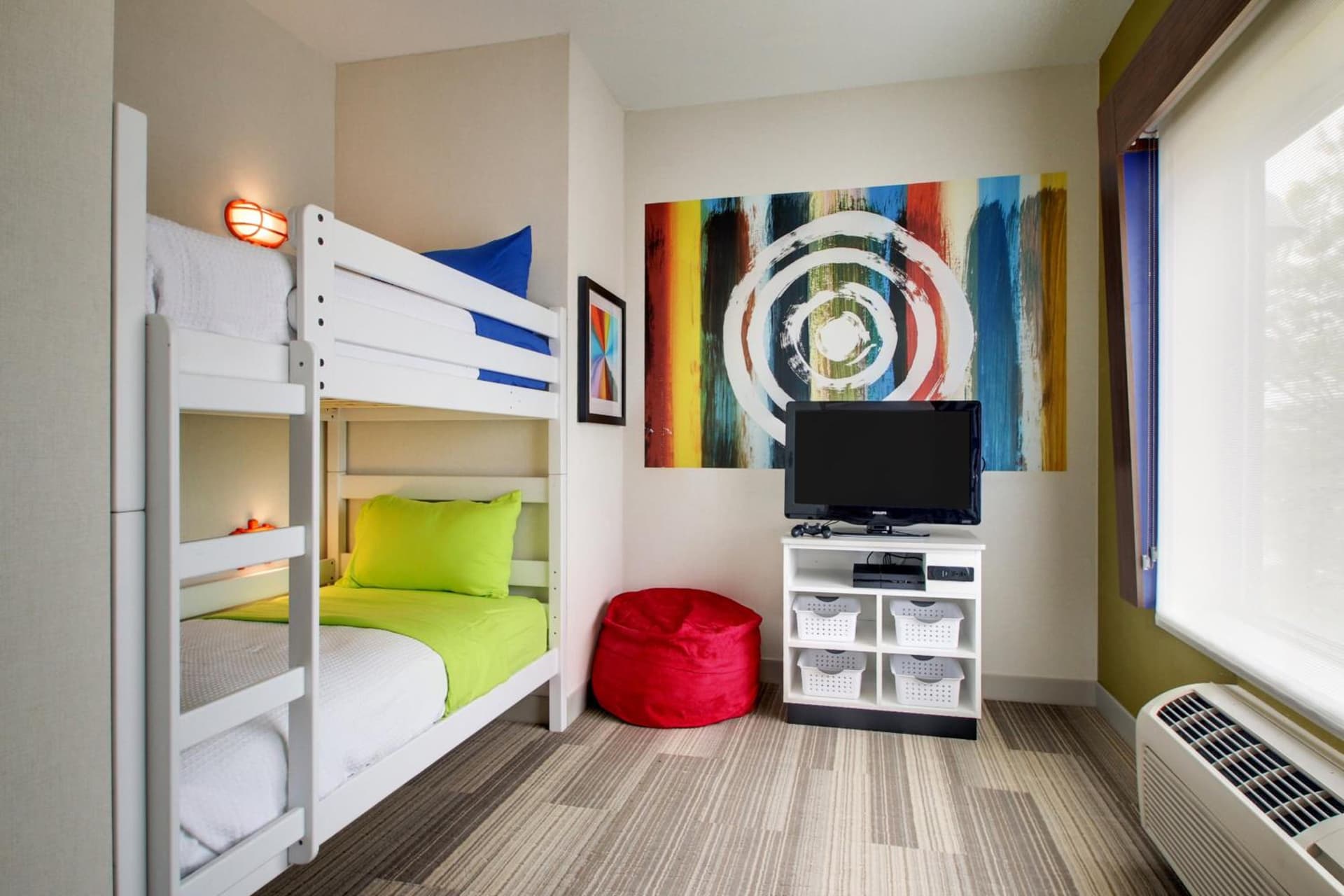 Holiday Inn Express & Suites Aurora - Naperville by IHG gallery photo in Aurora, IL — image 13