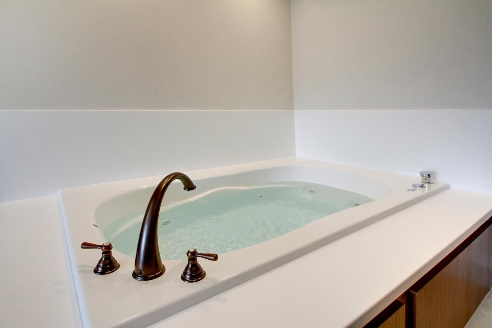 Holiday Inn Express & Suites Aurora - Naperville by IHG gallery photo in Aurora, IL — image 12