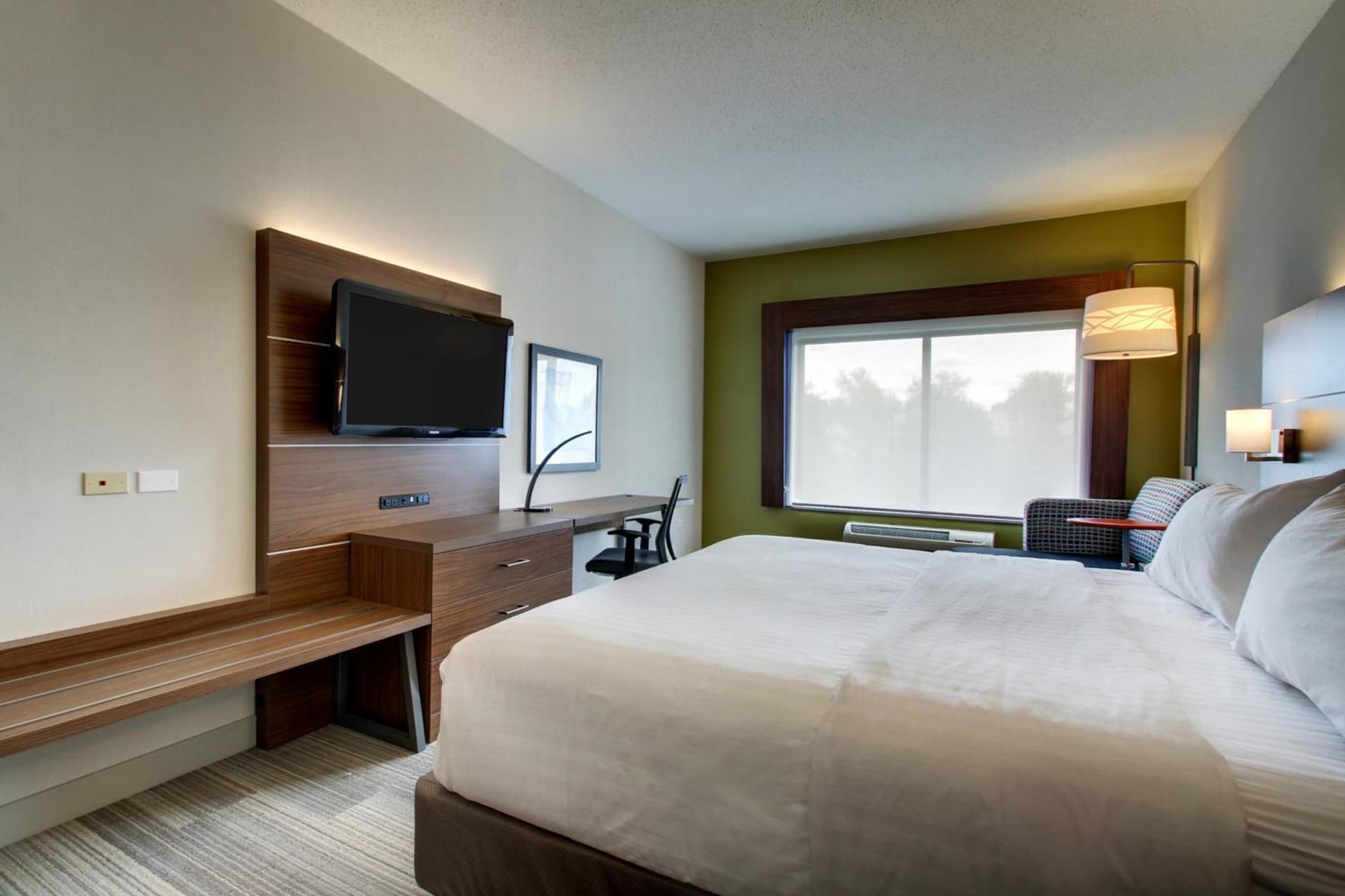 Holiday Inn Express & Suites Aurora - Naperville by IHG gallery photo in Aurora, IL — image 55