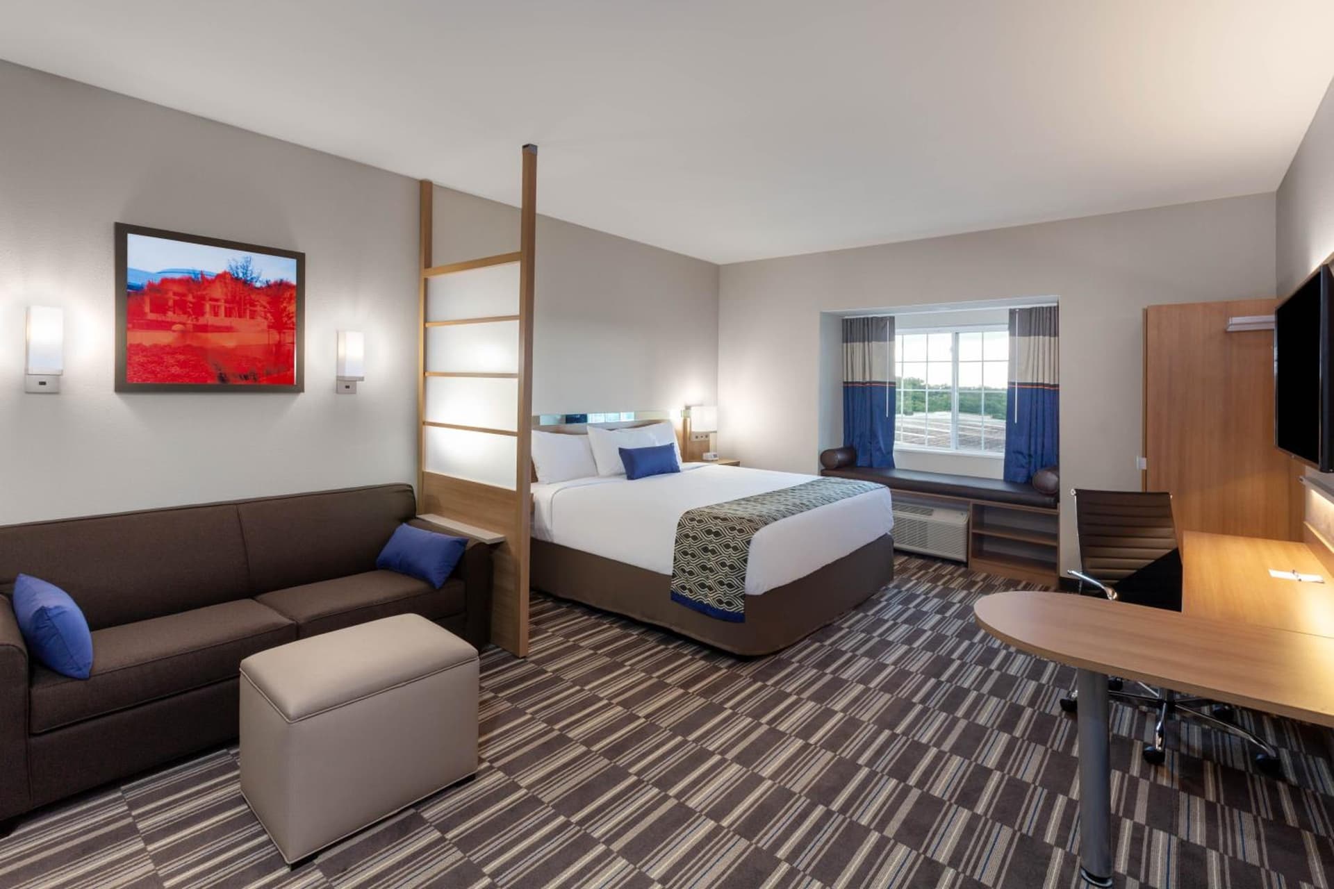 Microtel Inn & Suites by Wyndham College Station gallery photo in College Station, TX — image 5