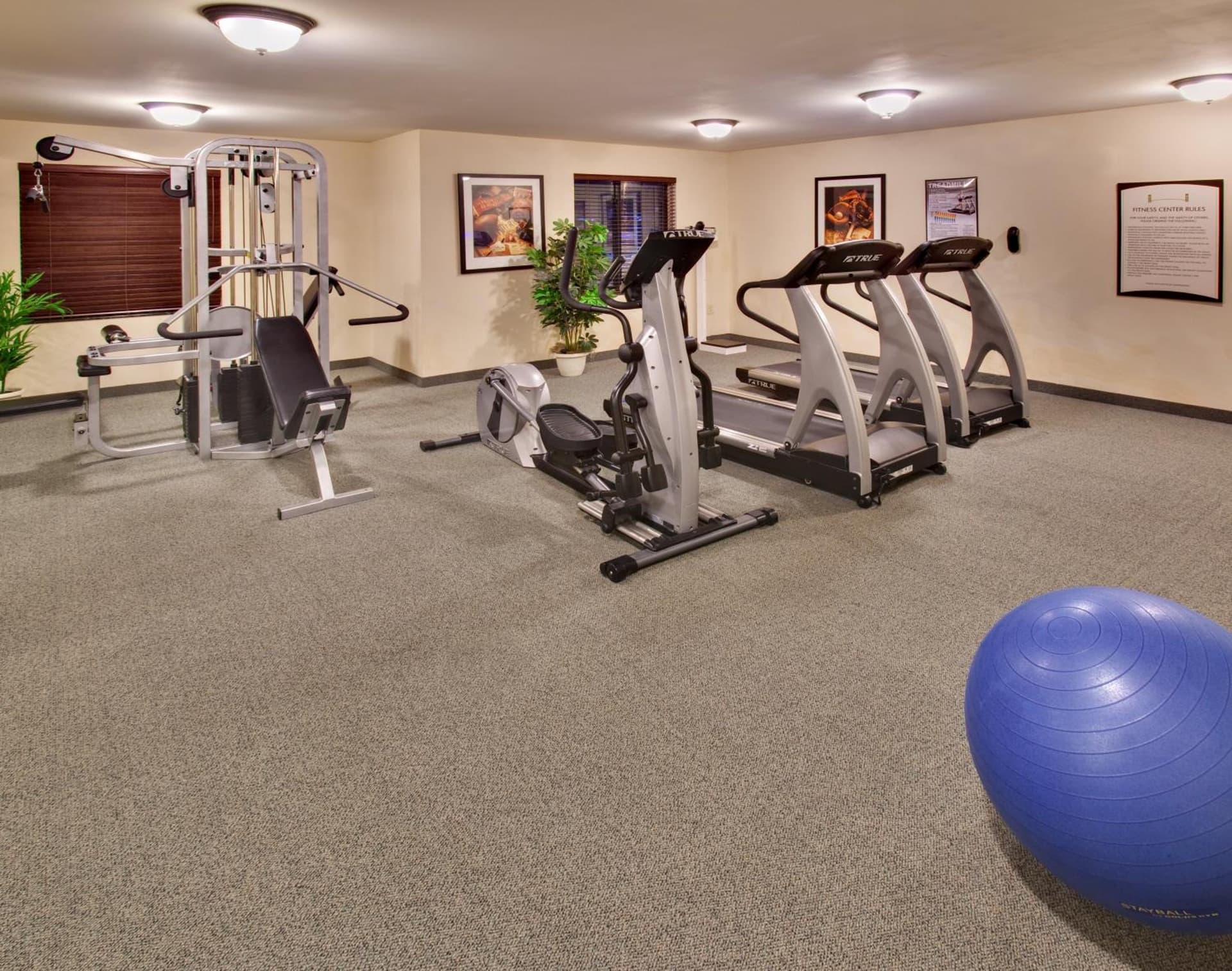Staybridge Suites Davenport by IHG gallery photo in Bettendorf, IA — image 6