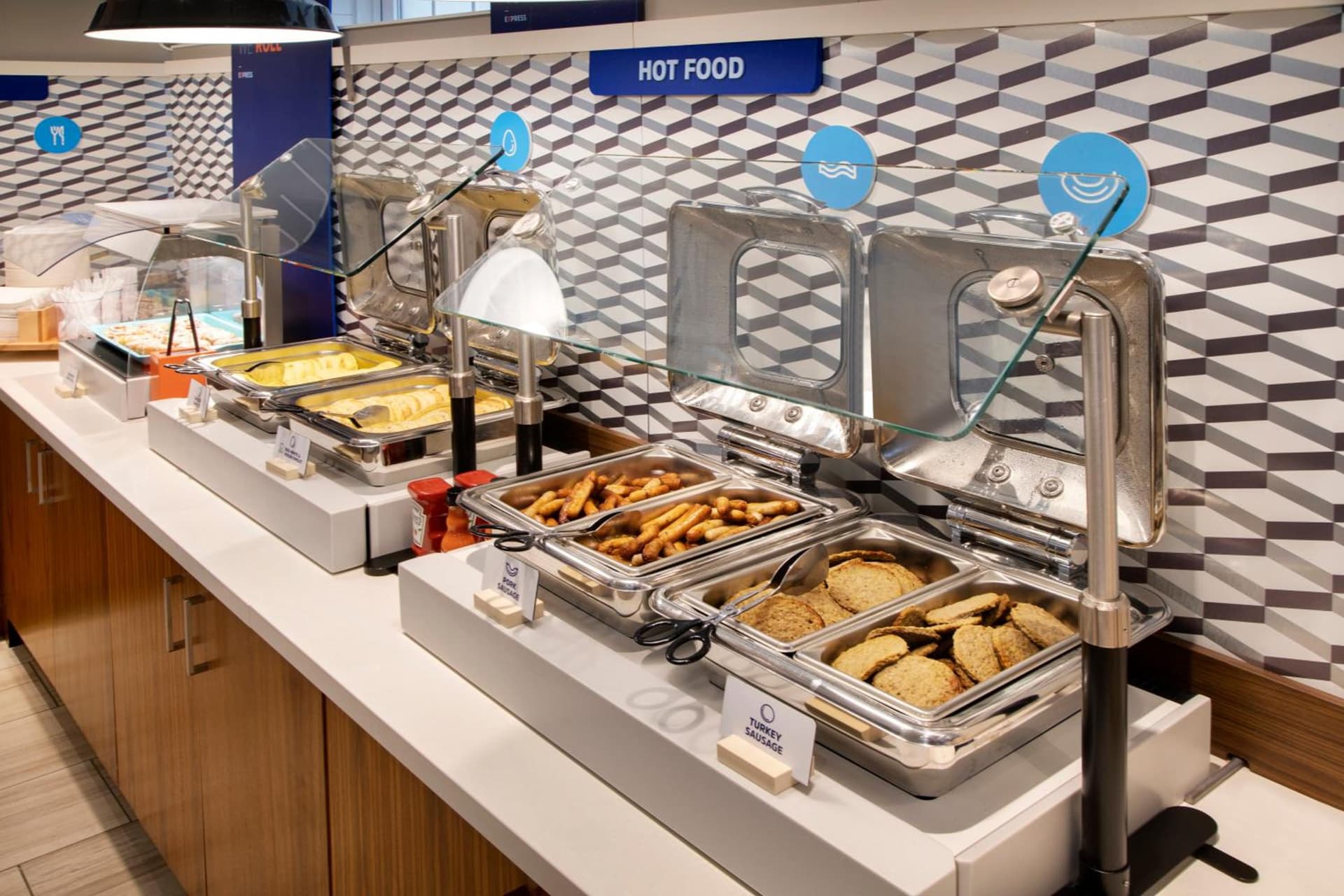 Holiday Inn Express & Suites S Lake Buena Vista by IHG gallery photo in Kissimmee, FL — image 33