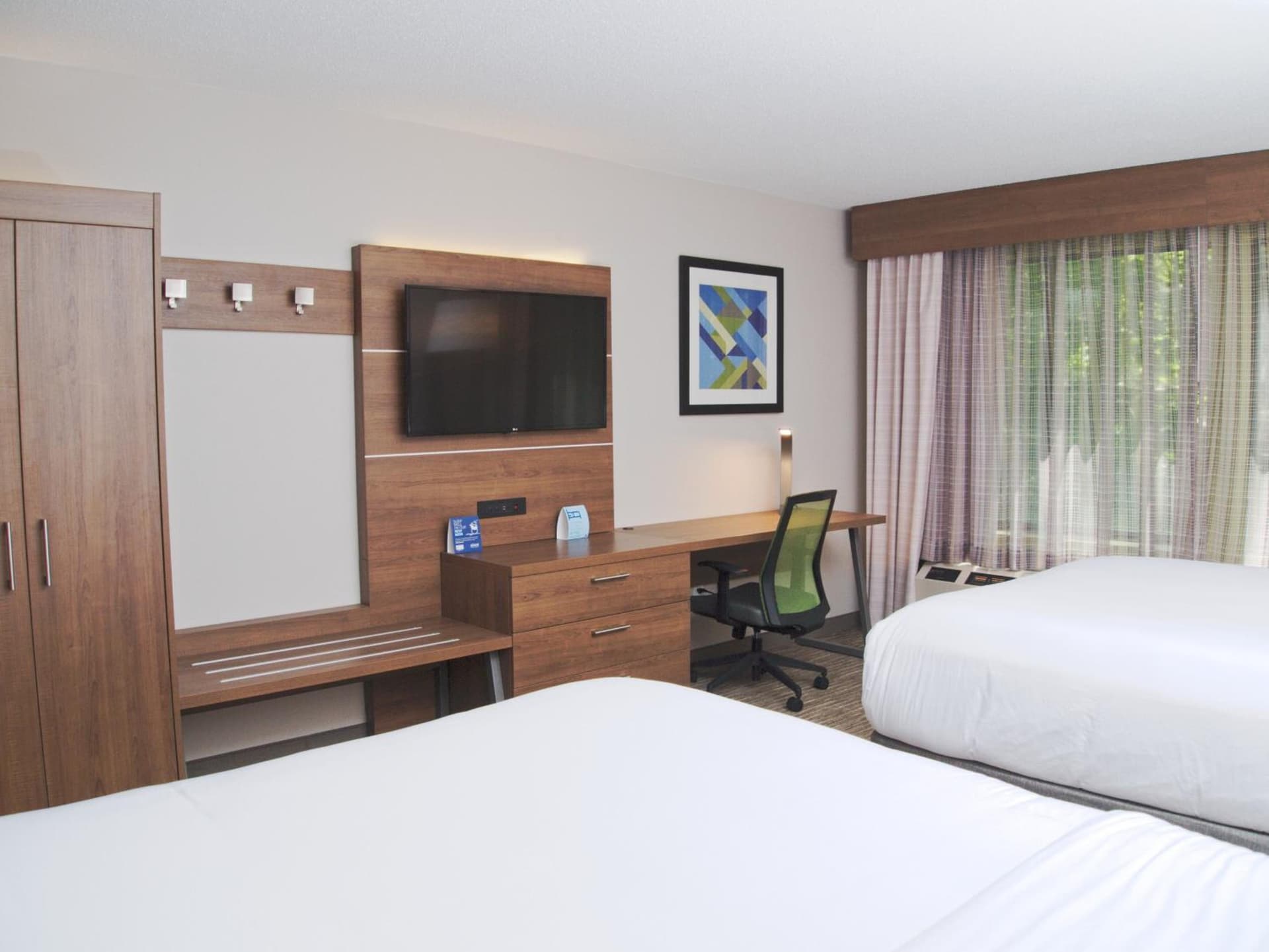 Holiday Inn Express South Burlington by IHG gallery photo in Burlington, VT — image 9